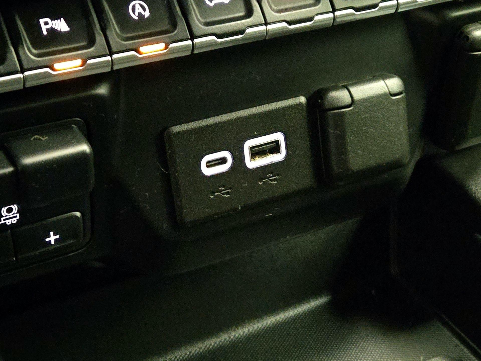 Thumbnail: 2021 Chevrolet Silverado 1500 - 18