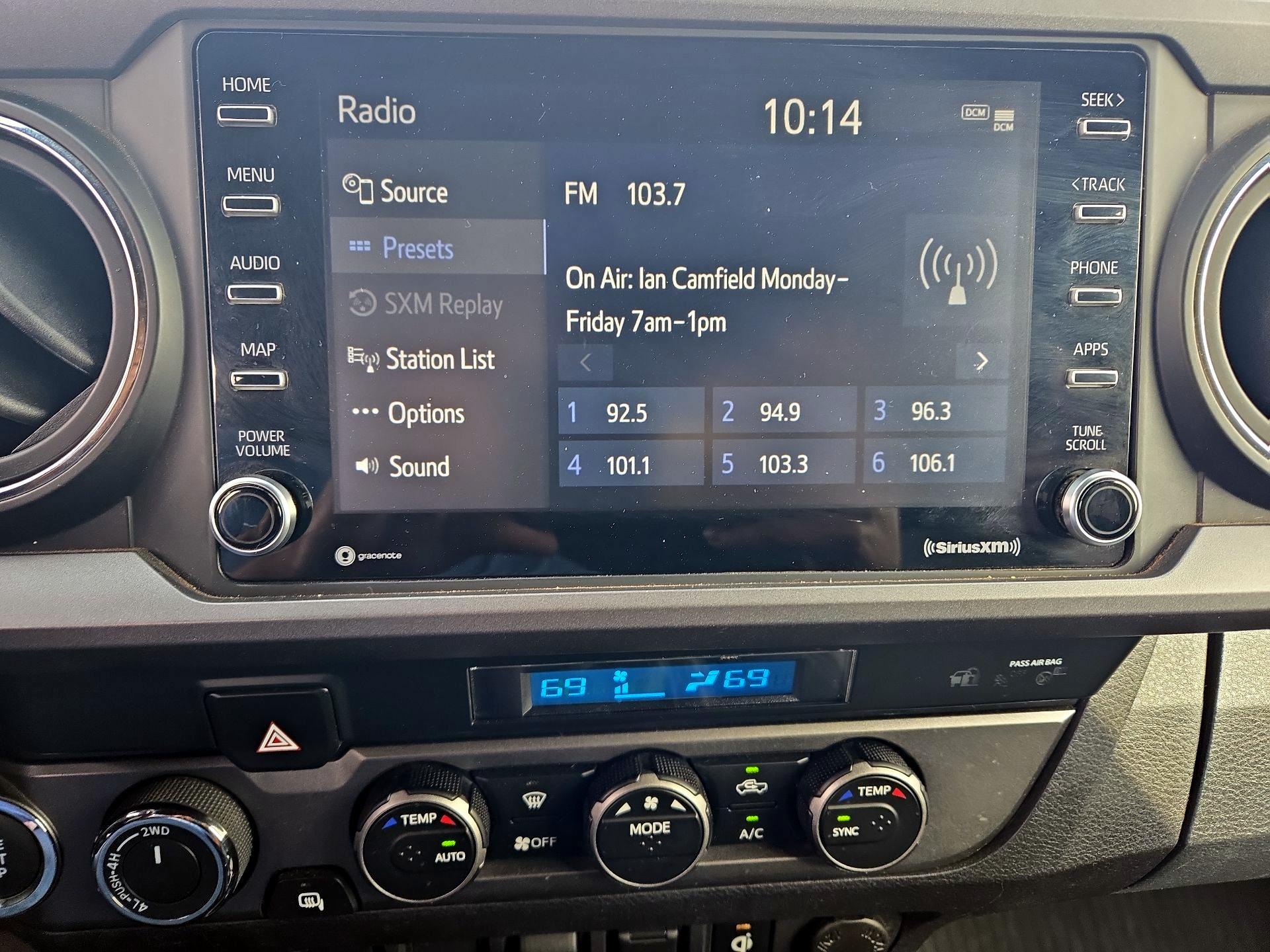 Thumbnail: 2022 Toyota Tacoma - 15