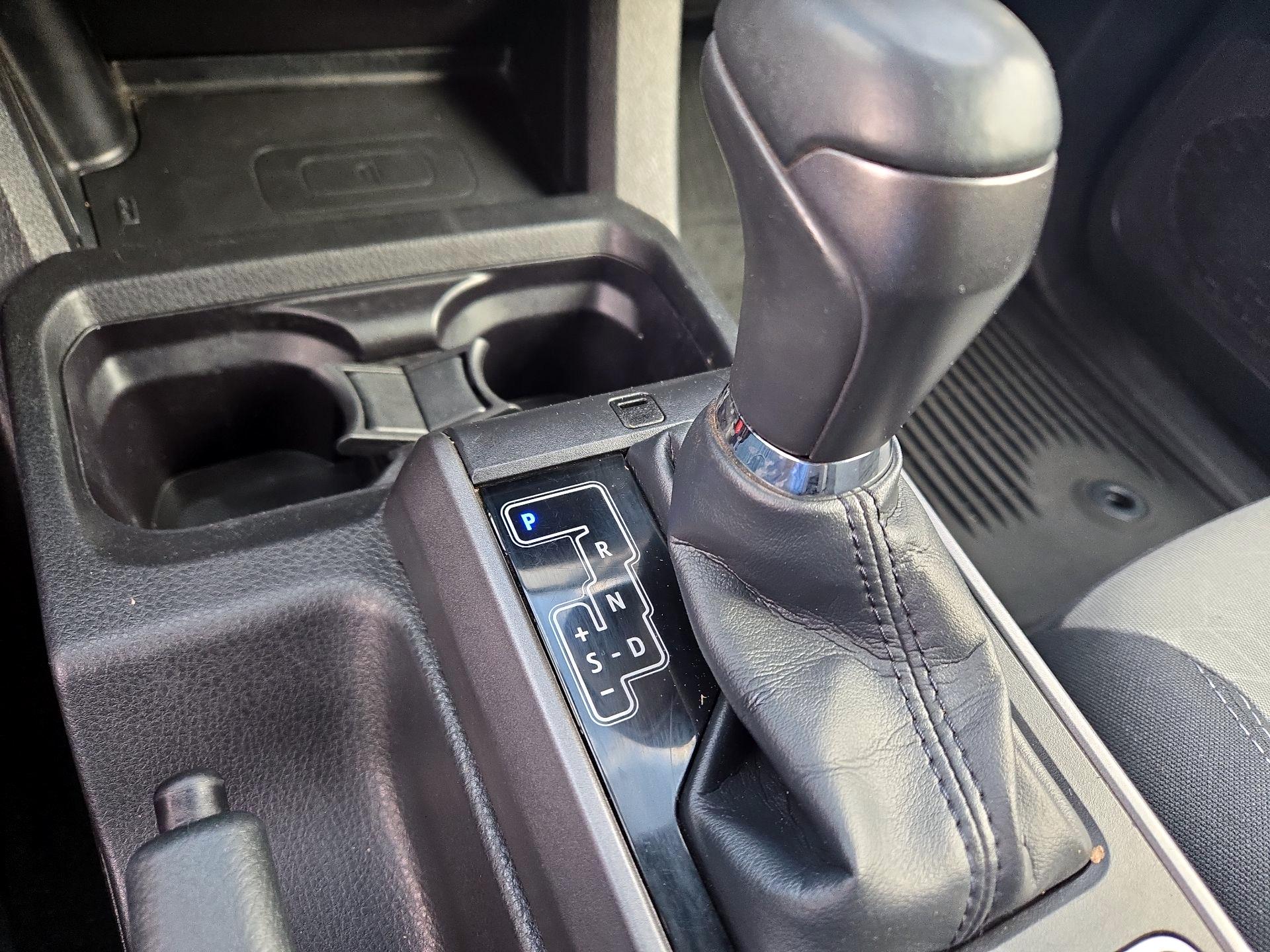 Thumbnail: 2022 Toyota Tacoma - 17