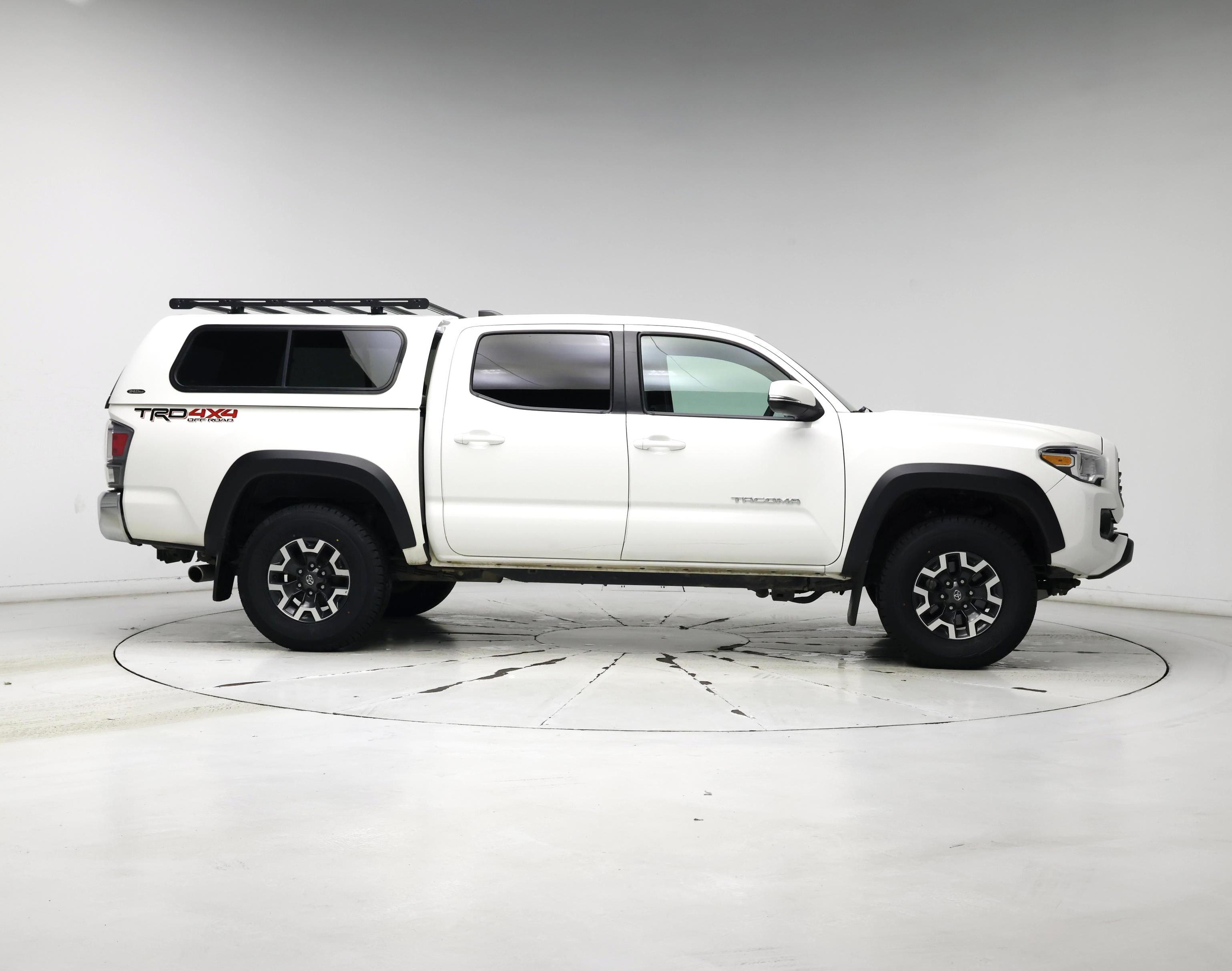 Thumbnail: 2022 Toyota Tacoma - 7