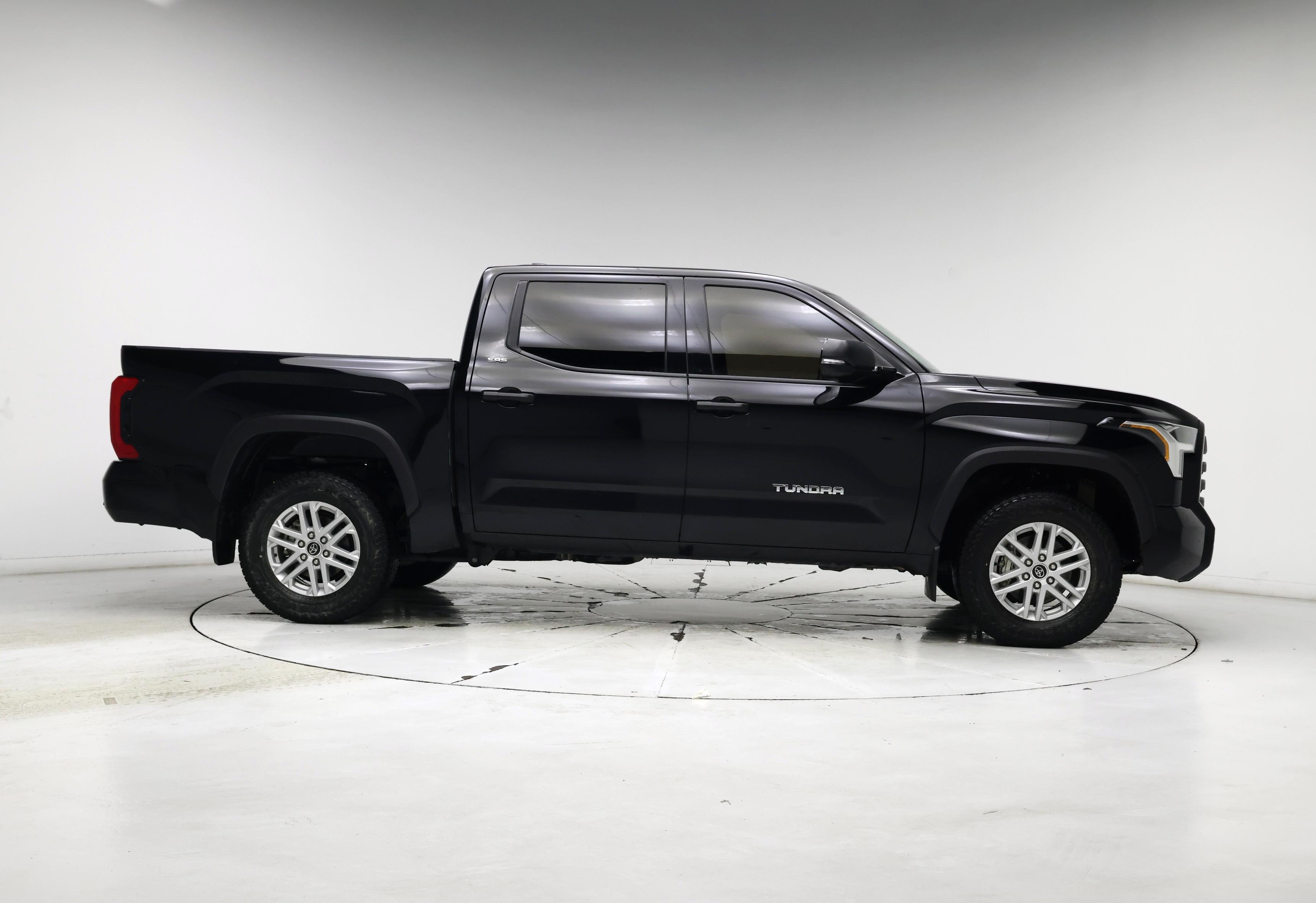 Thumbnail: 2024 Toyota Tundra - 7