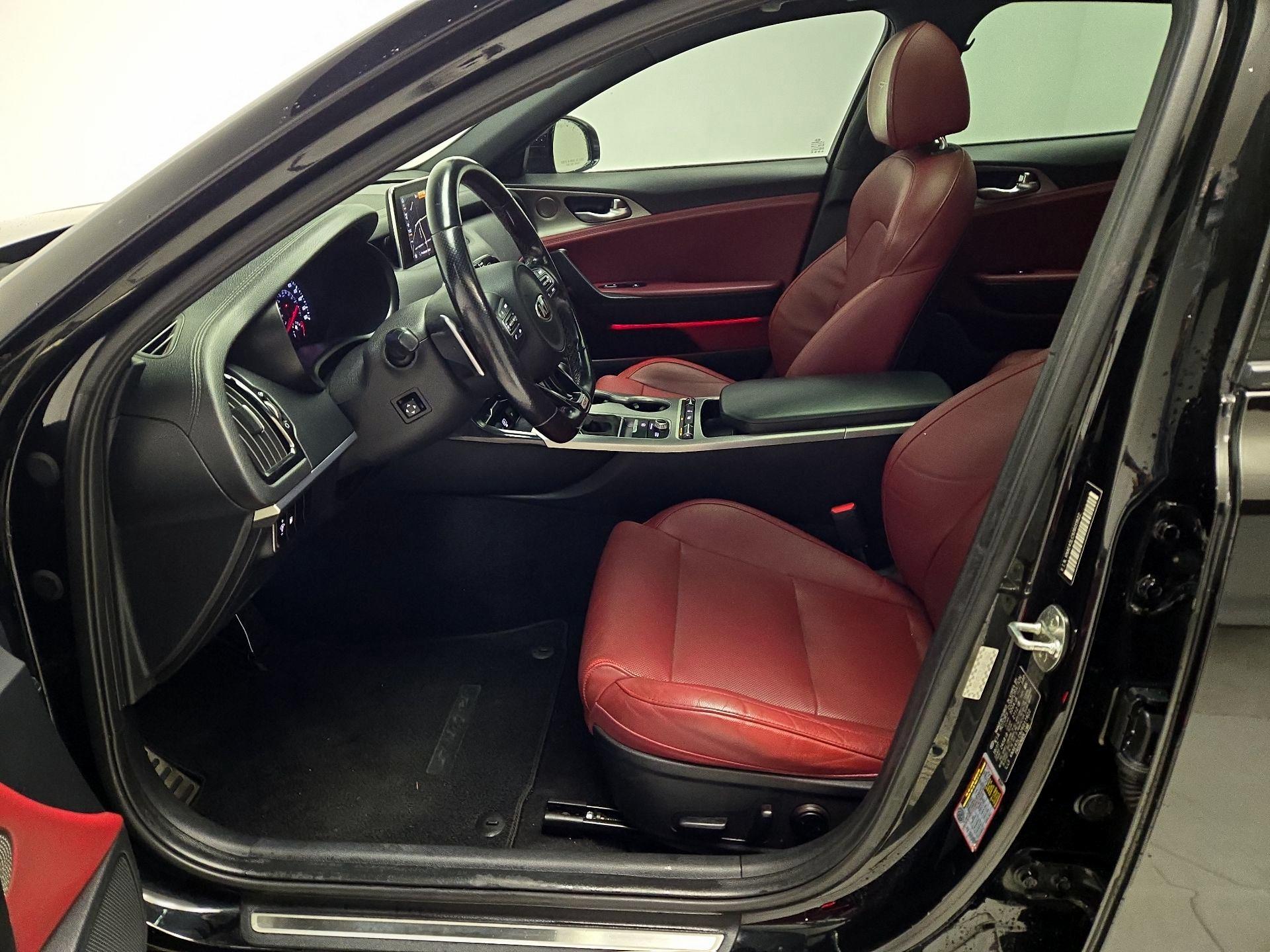 Thumbnail: 2018 Kia Stinger - 11