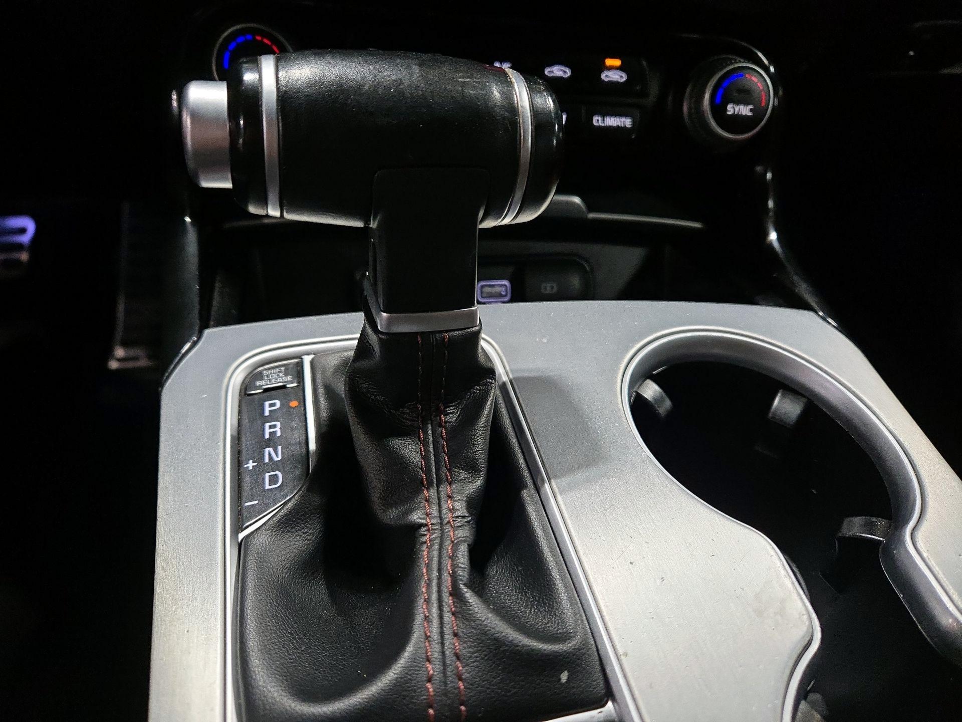 Thumbnail: 2018 Kia Stinger - 17