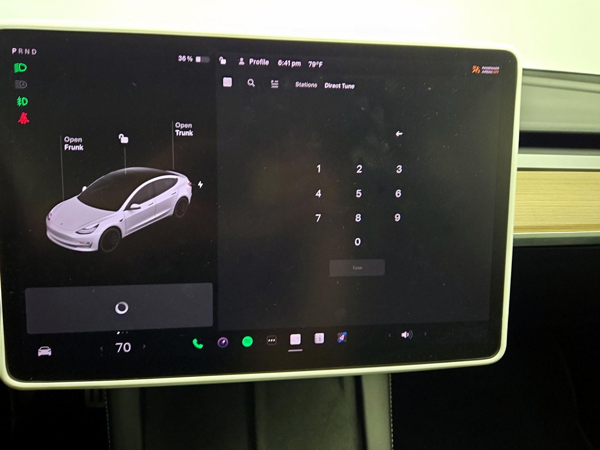 Thumbnail: 2021 Tesla Model 3 - 15