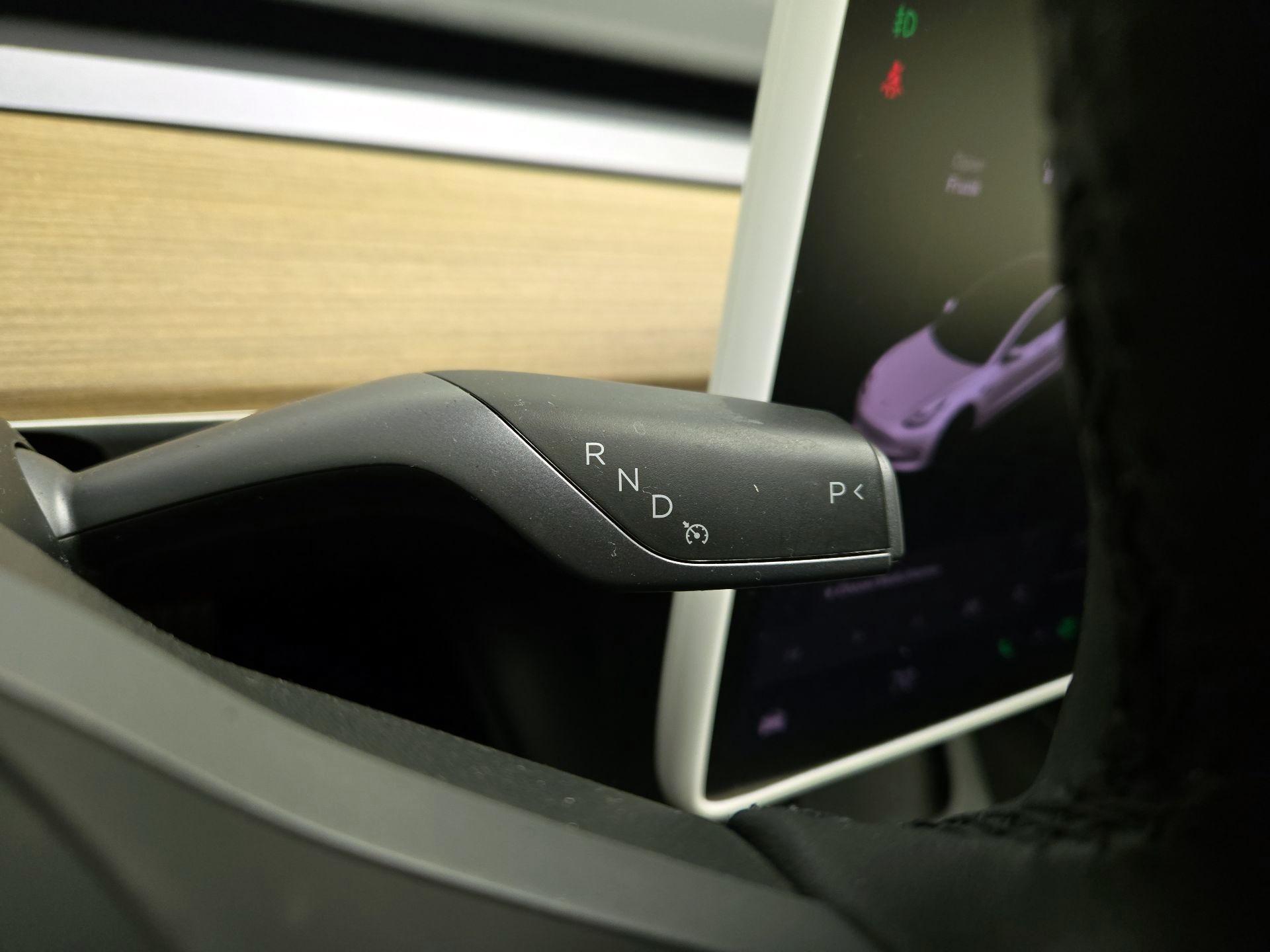 Thumbnail: 2021 Tesla Model 3 - 17