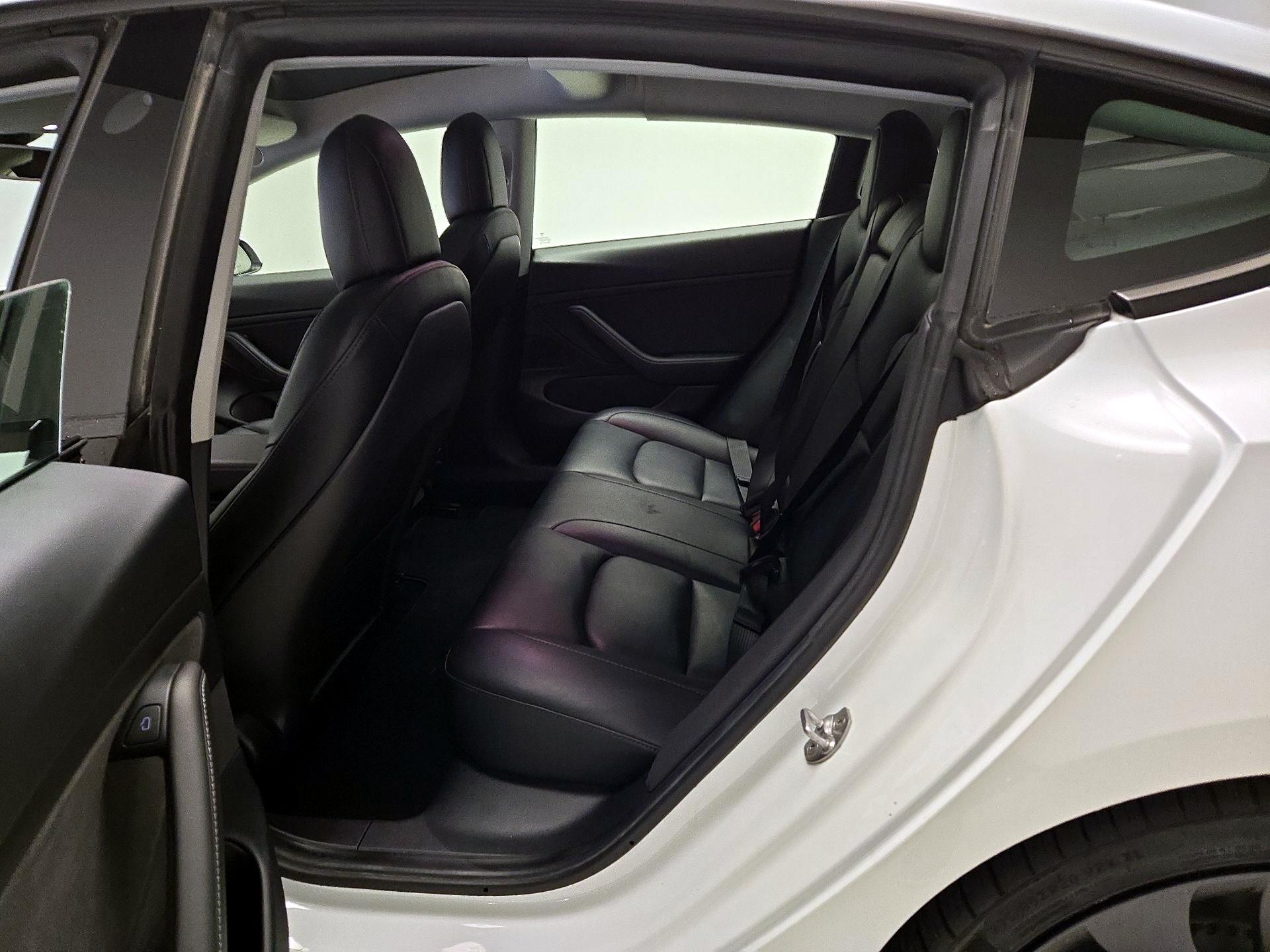 Thumbnail: 2021 Tesla Model 3 - 20