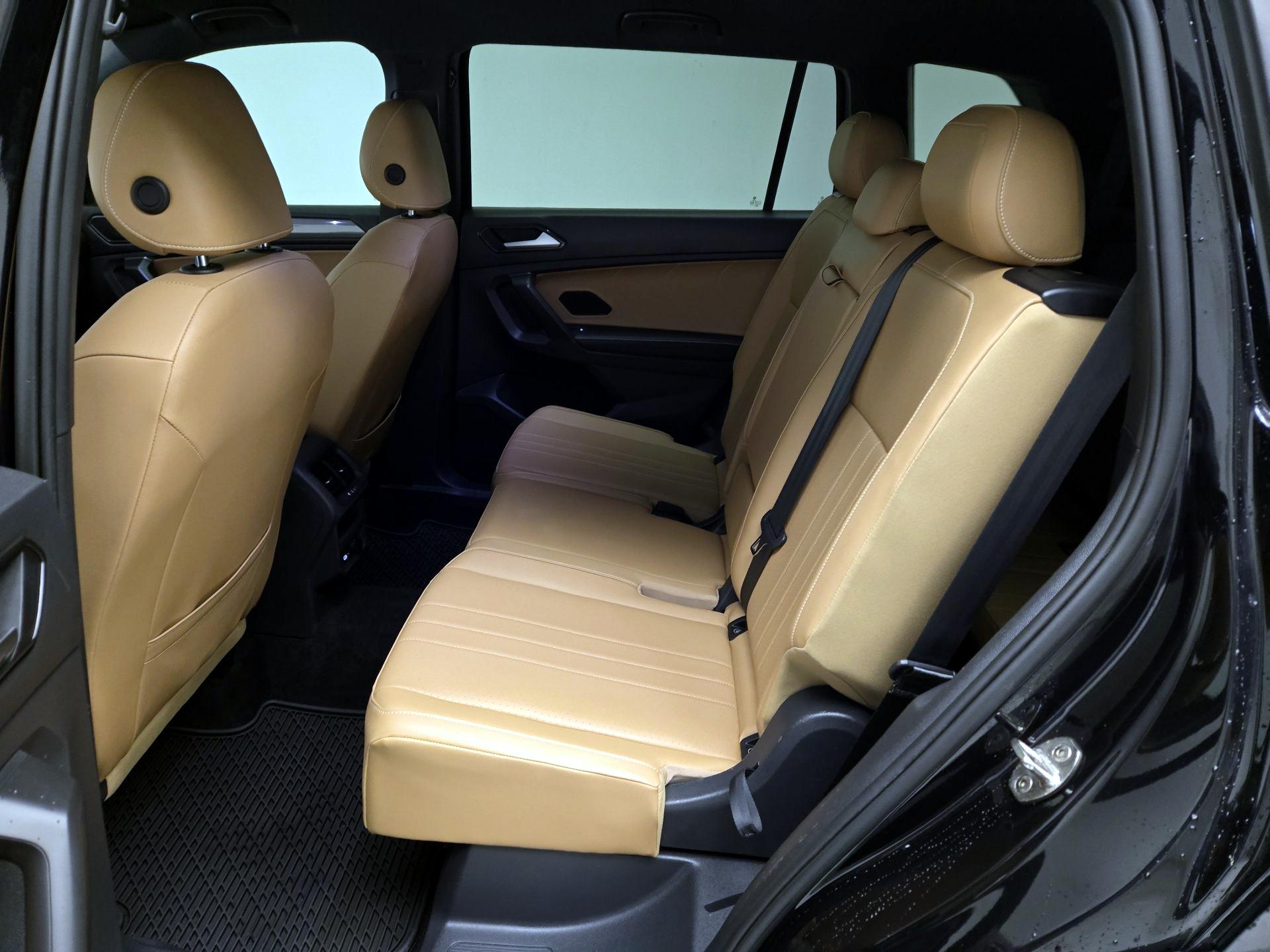 Thumbnail: 2022 Volkswagen Tiguan - 19