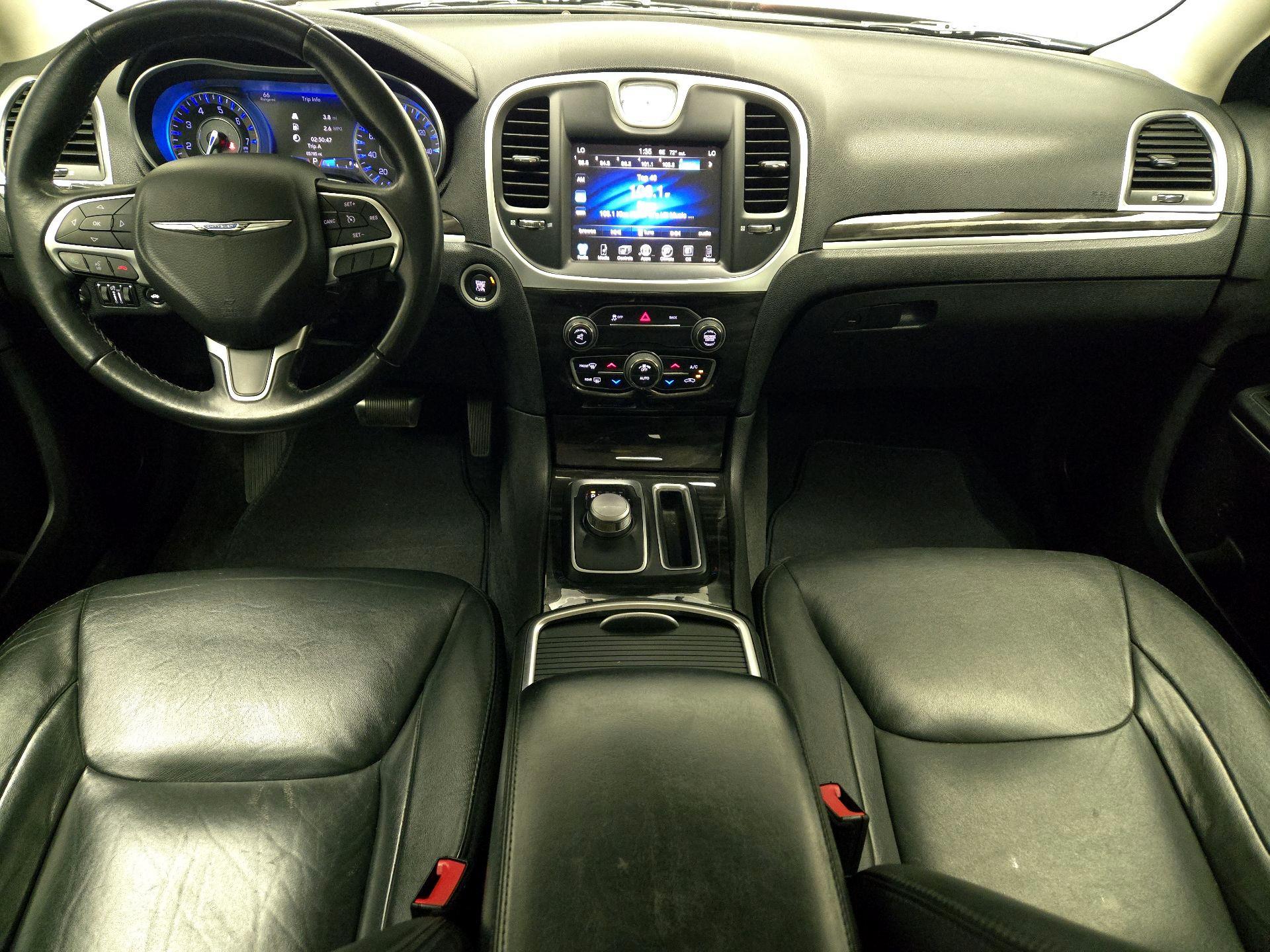 Thumbnail: 2015 Chrysler 300 - 9