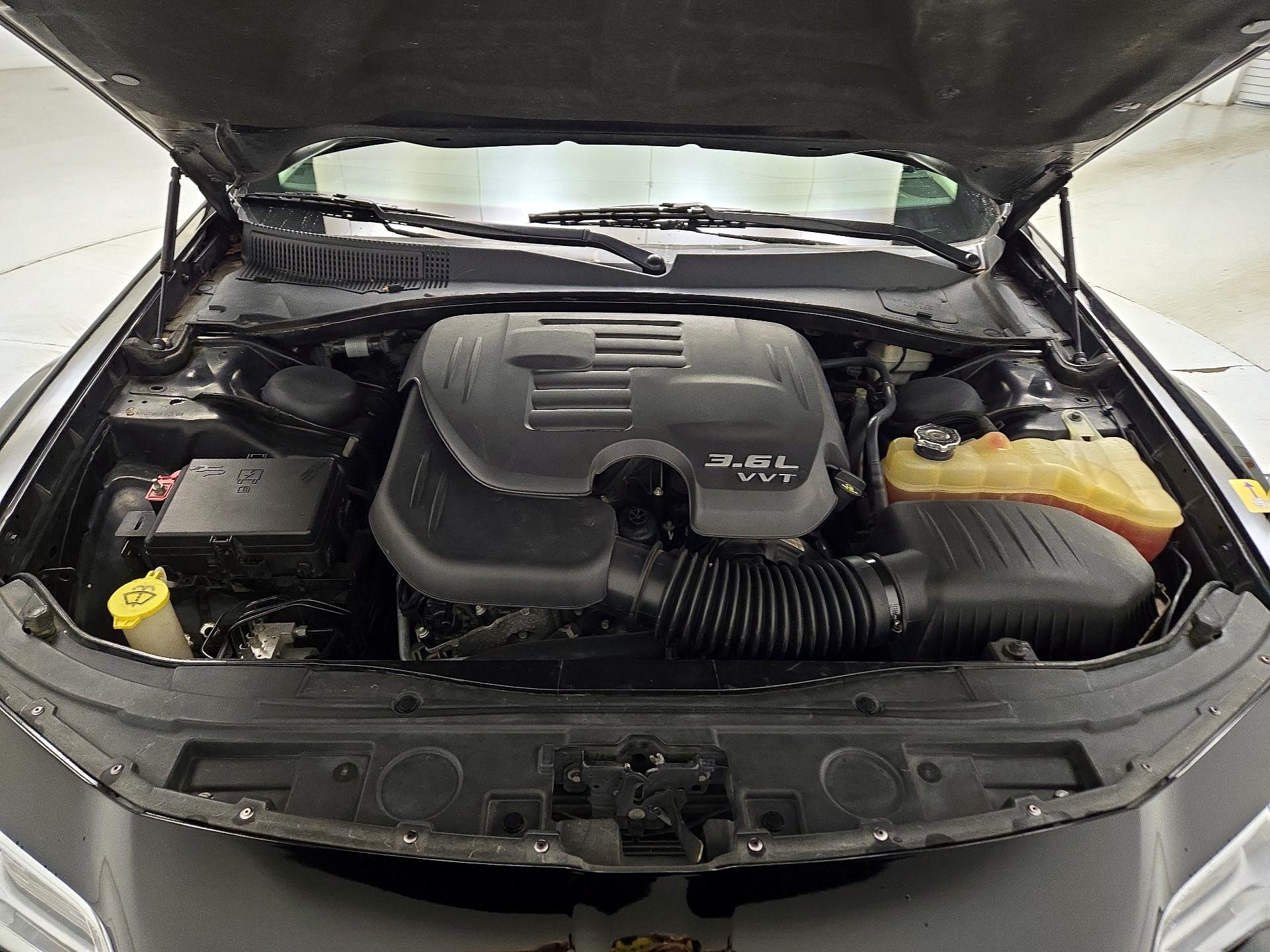 Thumbnail: 2015 Chrysler 300 - 20