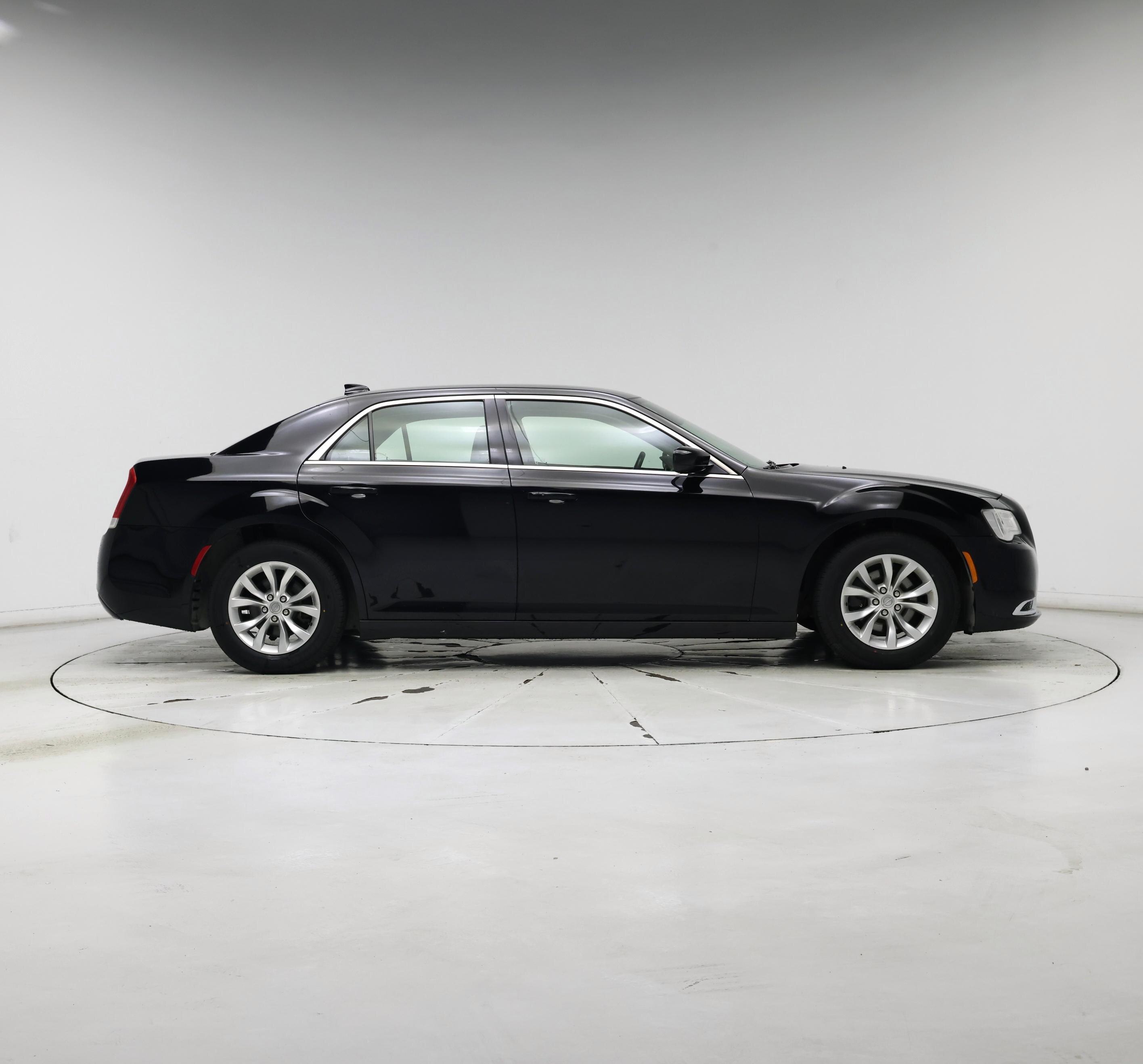 Thumbnail: 2015 Chrysler 300 - 7