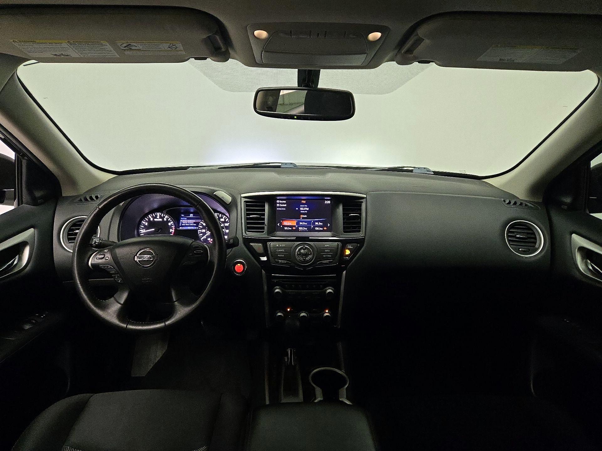 Thumbnail: 2019 Nissan Pathfinder - 9