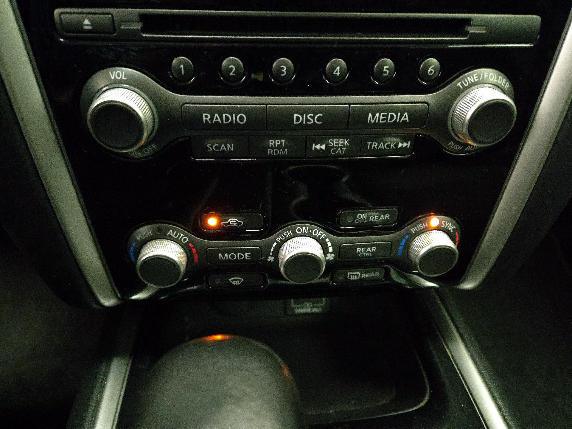 Thumbnail: 2019 Nissan Pathfinder - 16