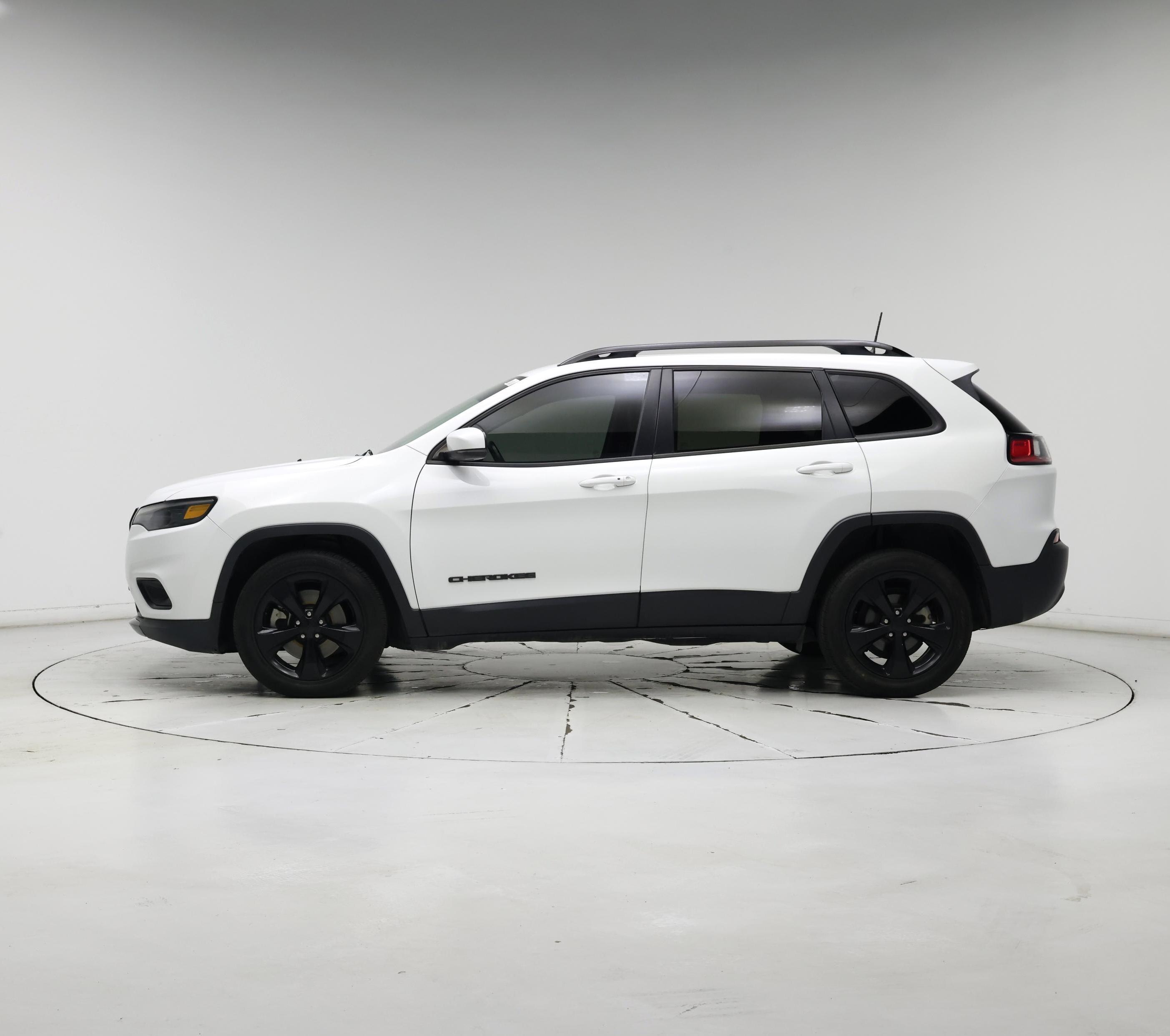 Thumbnail: 2021 Jeep Cherokee - 3