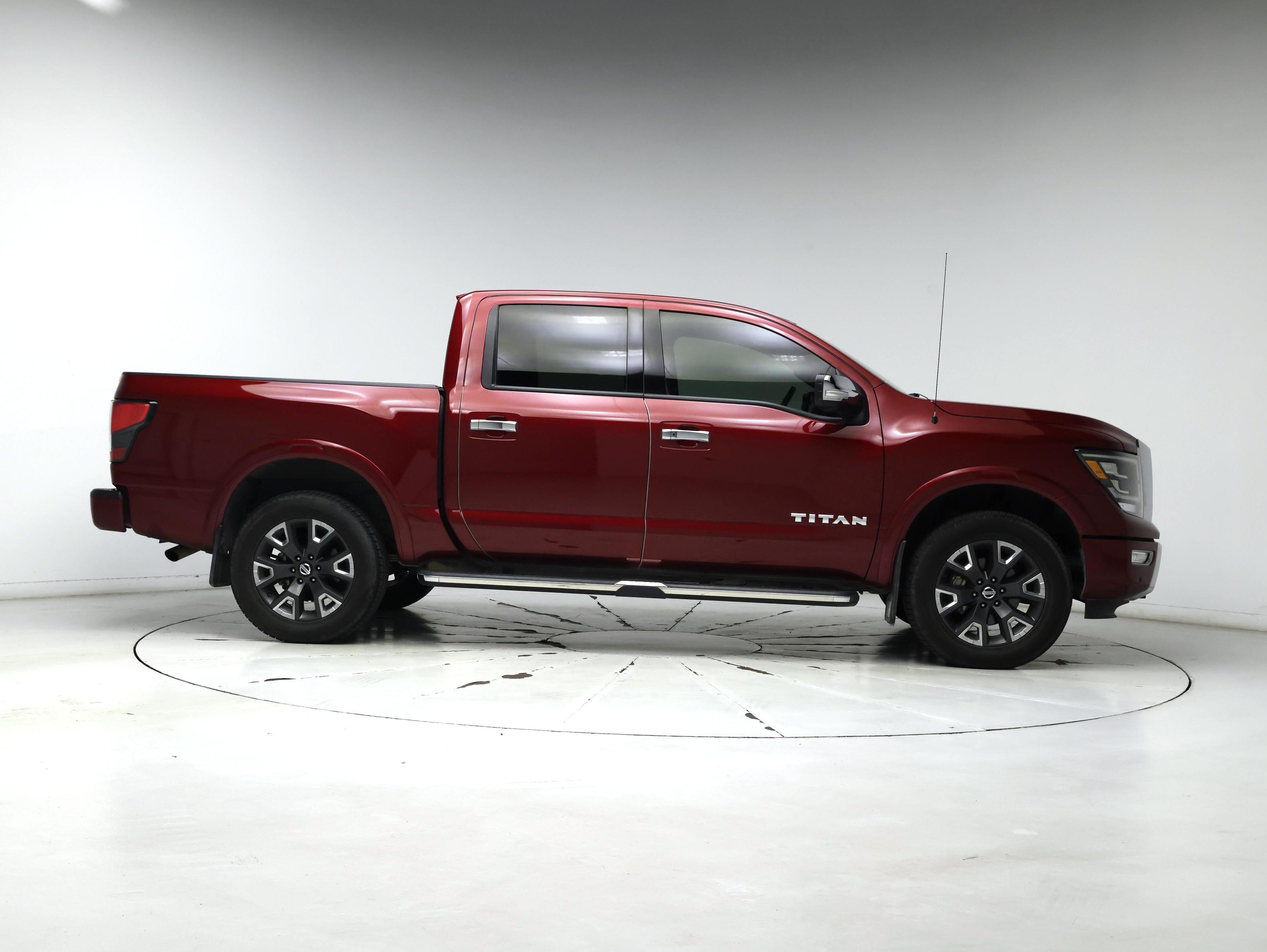 Thumbnail: 2021 Nissan Titan - 7