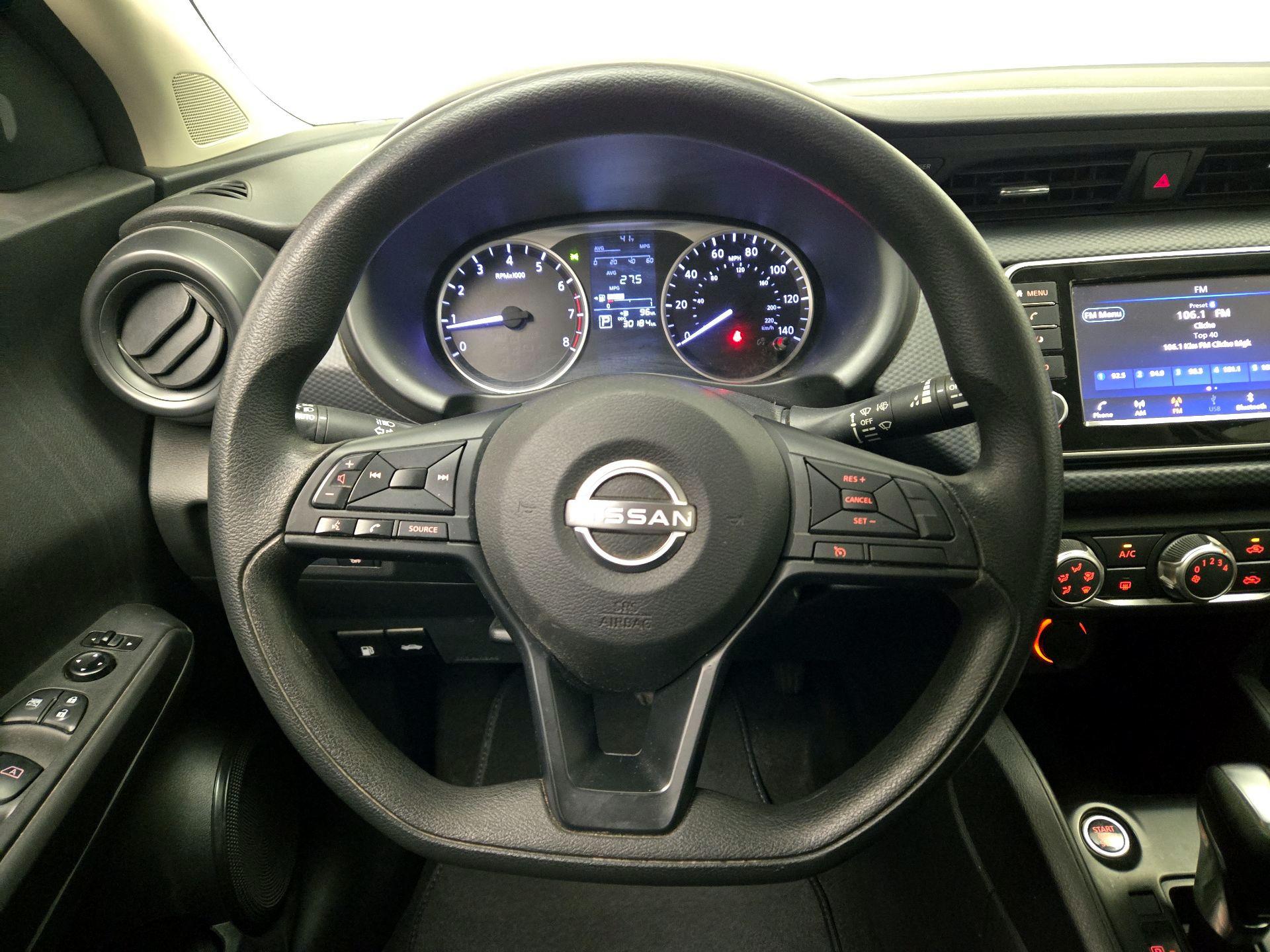 Thumbnail: 2023 Nissan Kicks - 10