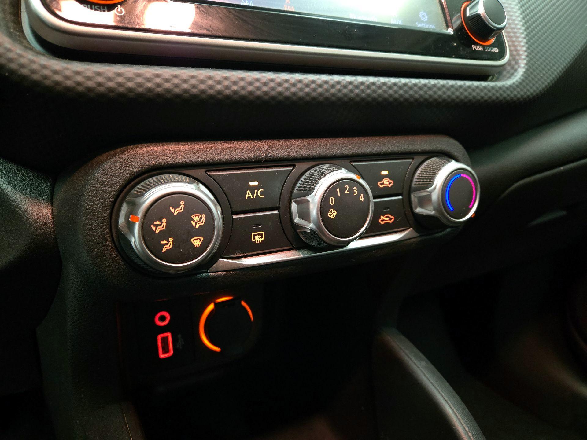 Thumbnail: 2023 Nissan Kicks - 16