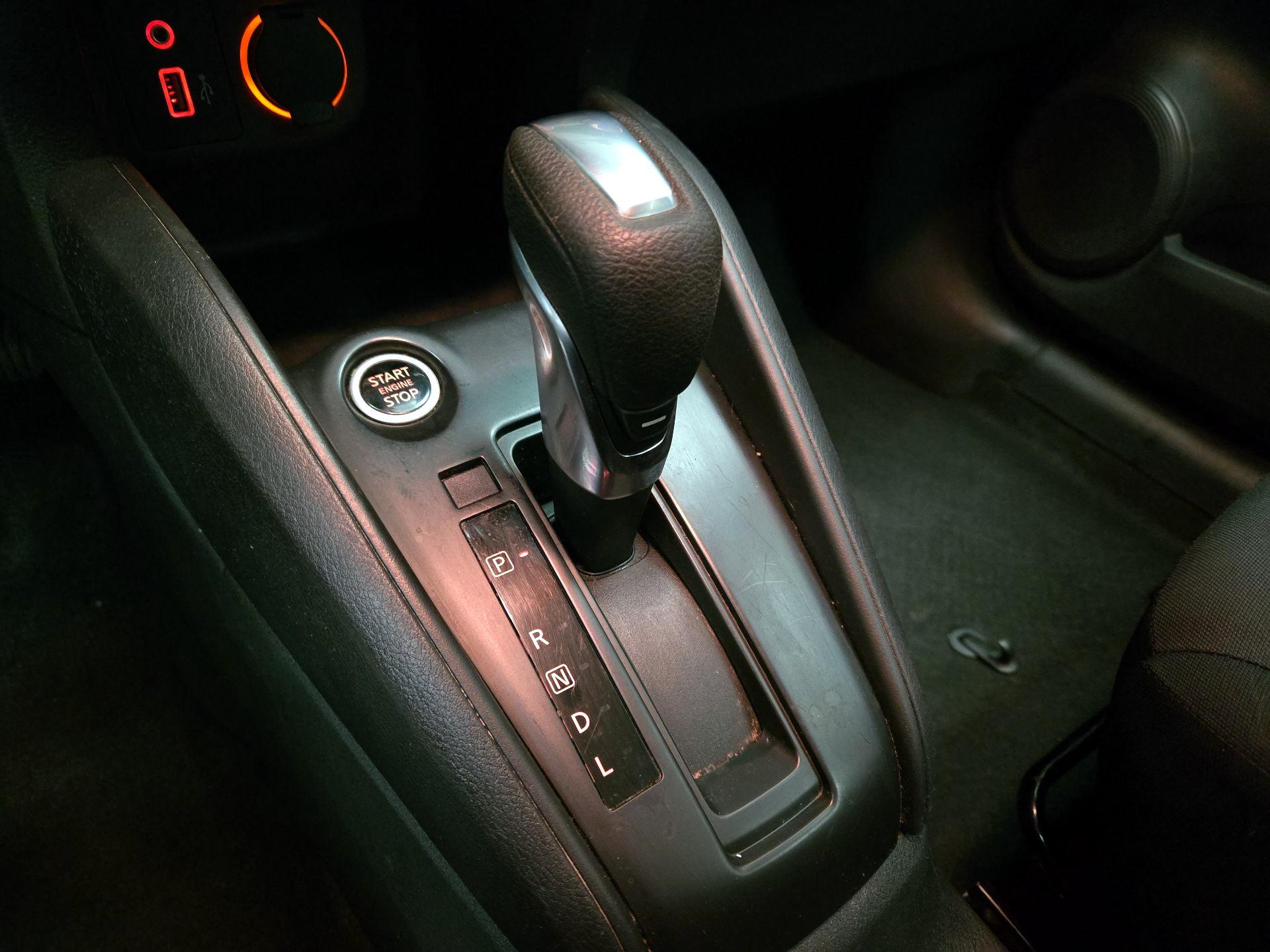 Thumbnail: 2023 Nissan Kicks - 17