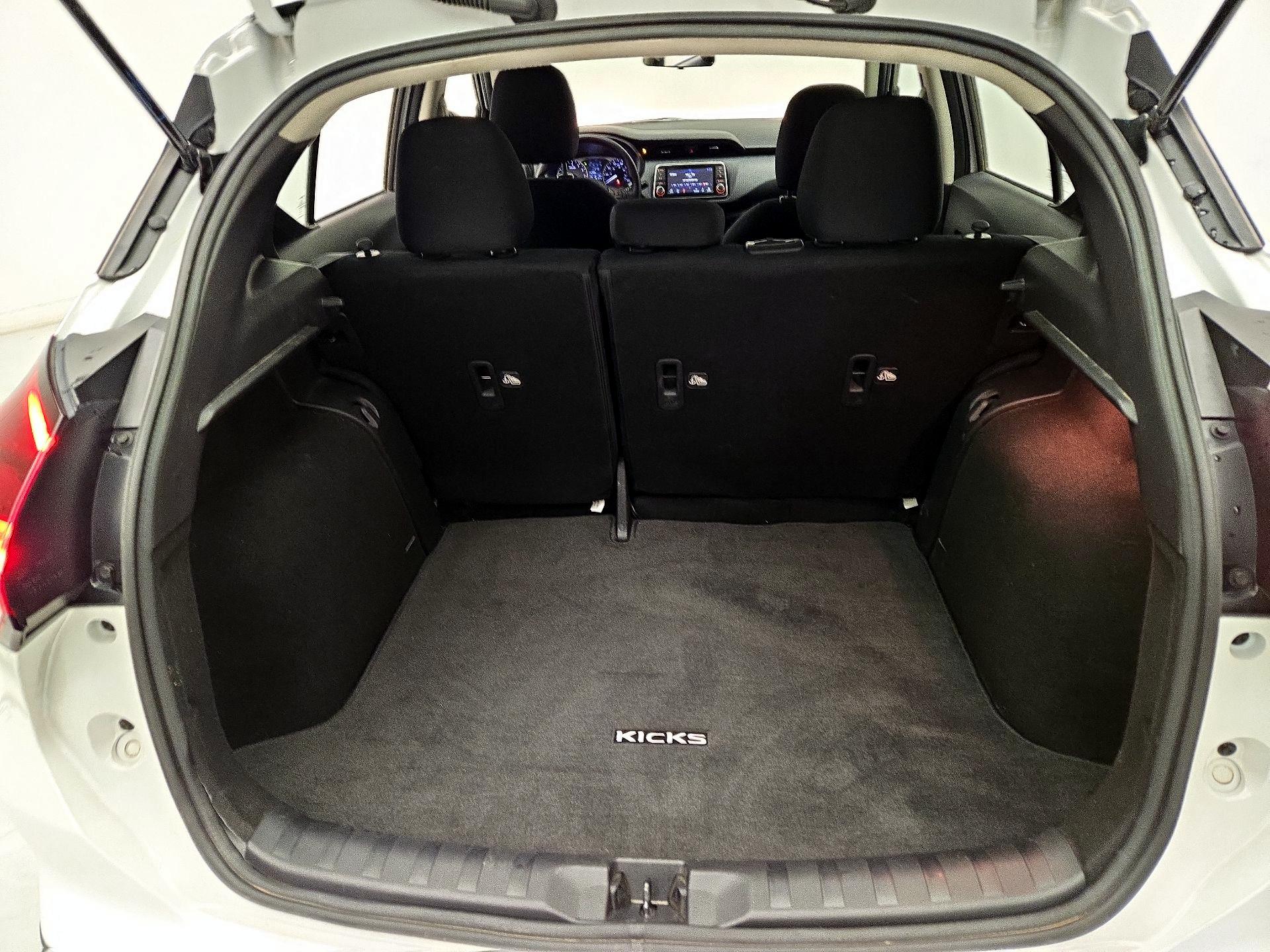 Thumbnail: 2023 Nissan Kicks - 20