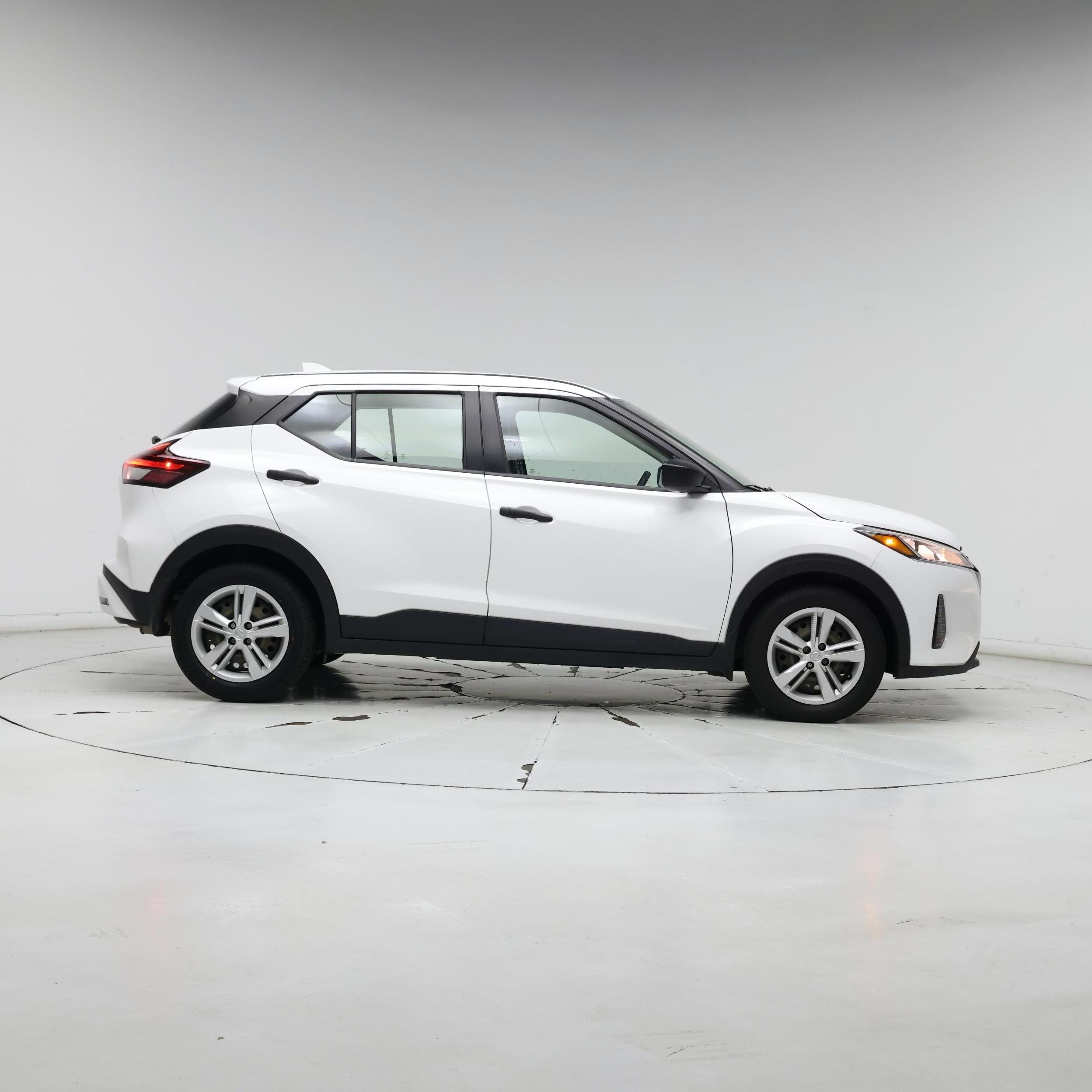 Thumbnail: 2023 Nissan Kicks - 7