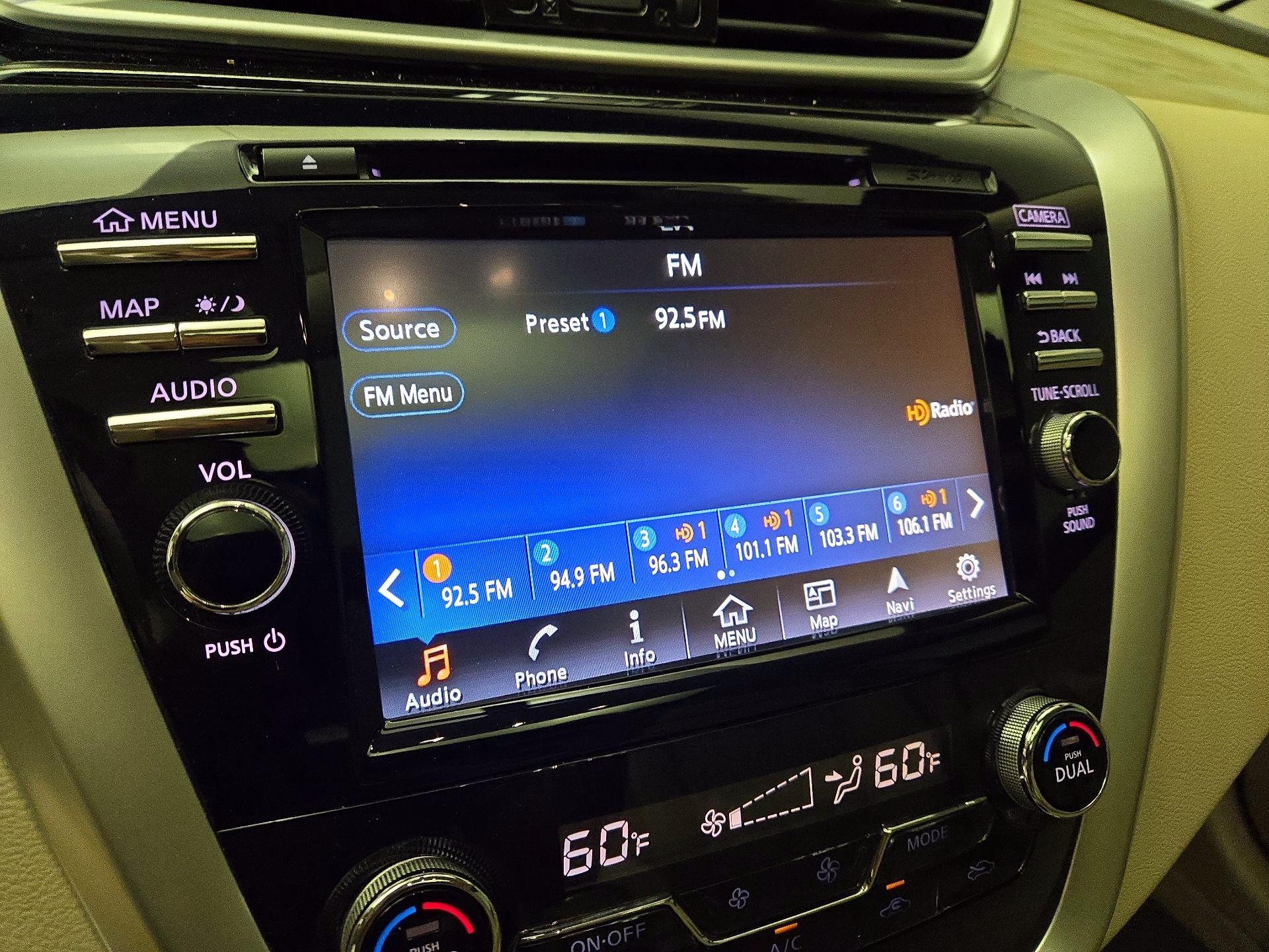 Thumbnail: 2015 Nissan Murano - 16