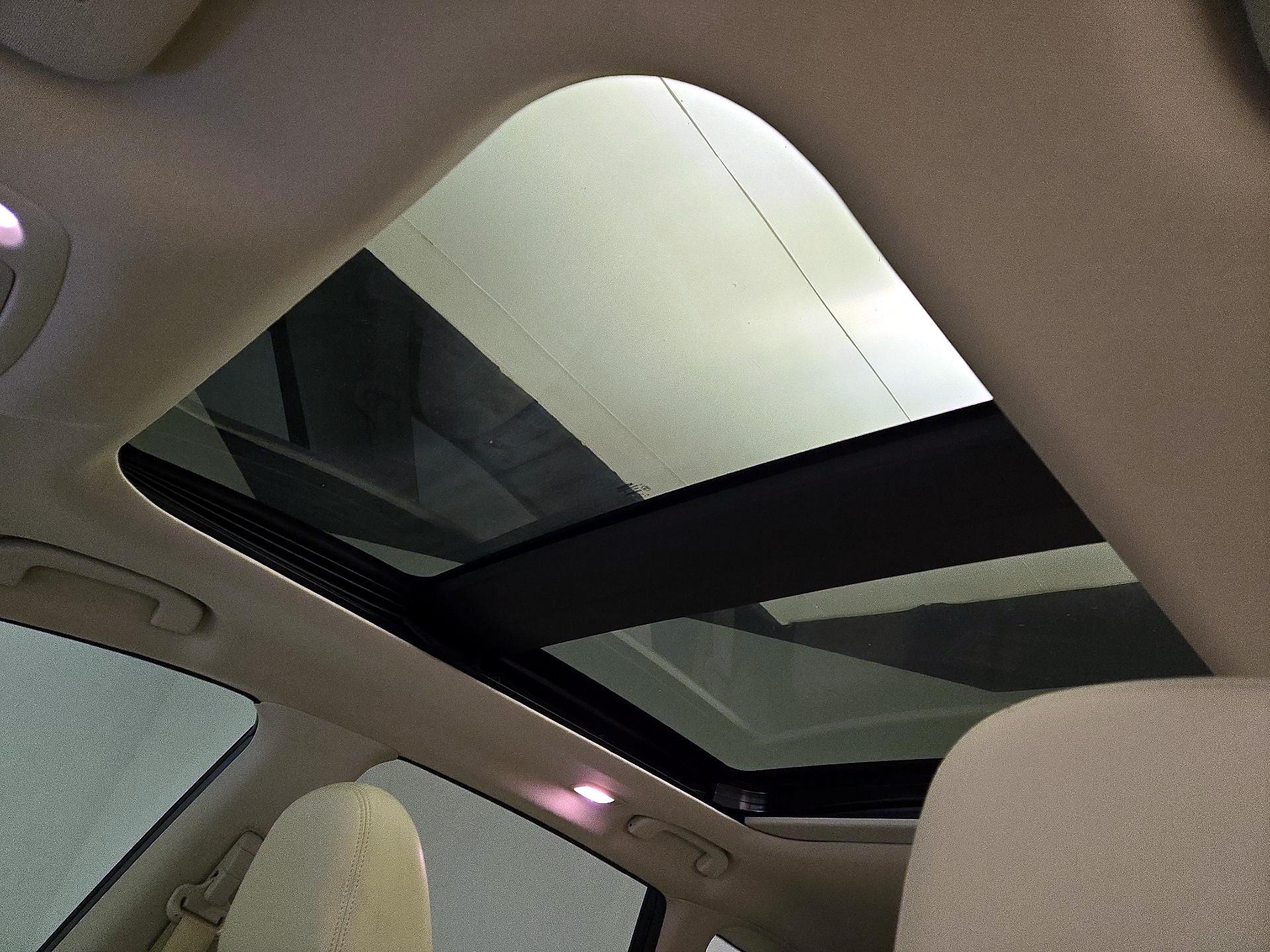 Thumbnail: 2015 Nissan Murano - 20