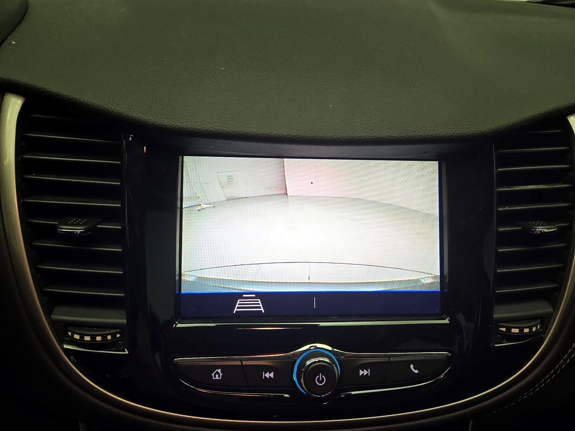 Thumbnail: 2020 Chevrolet Trax - 14