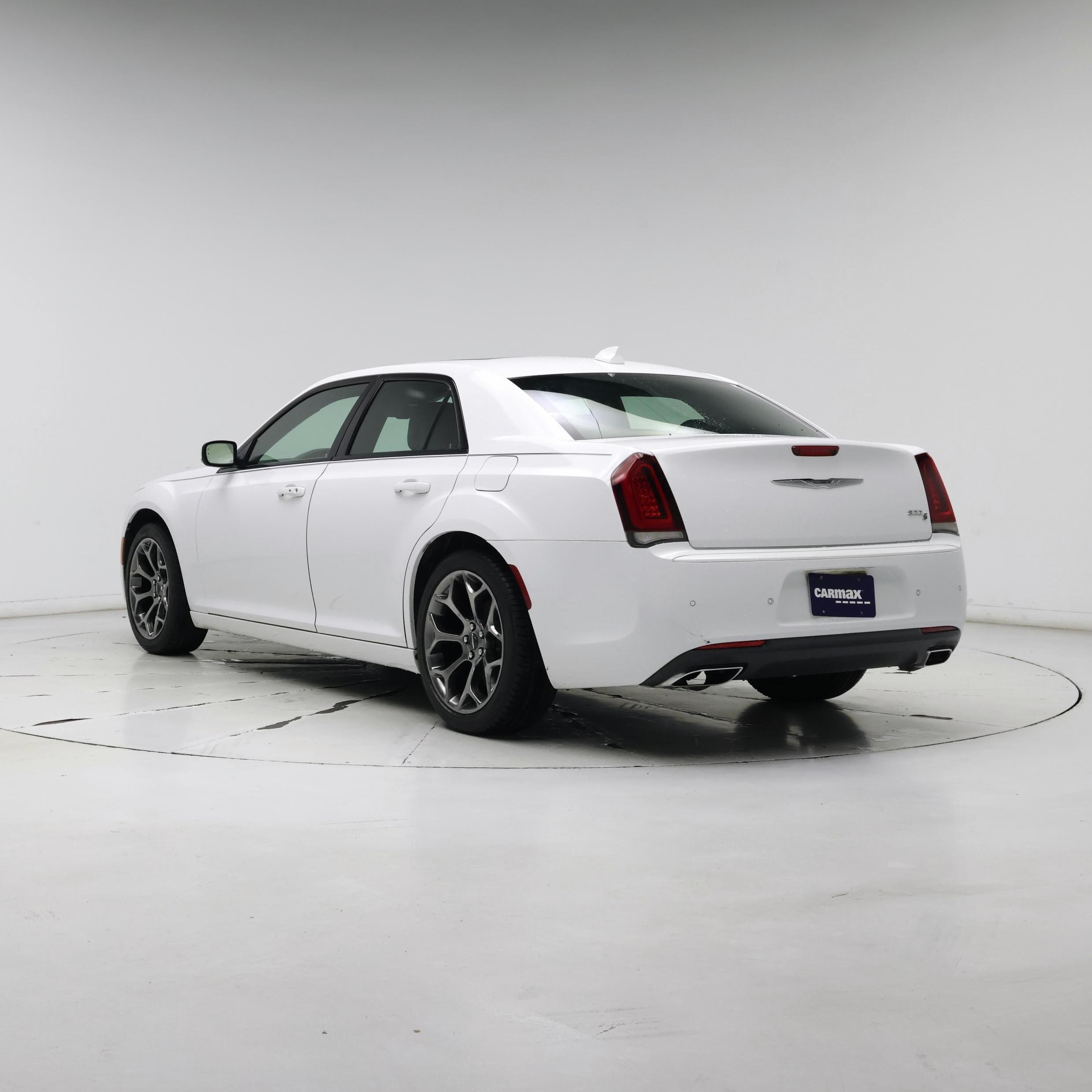 Thumbnail: 2015 Chrysler 300 - 2