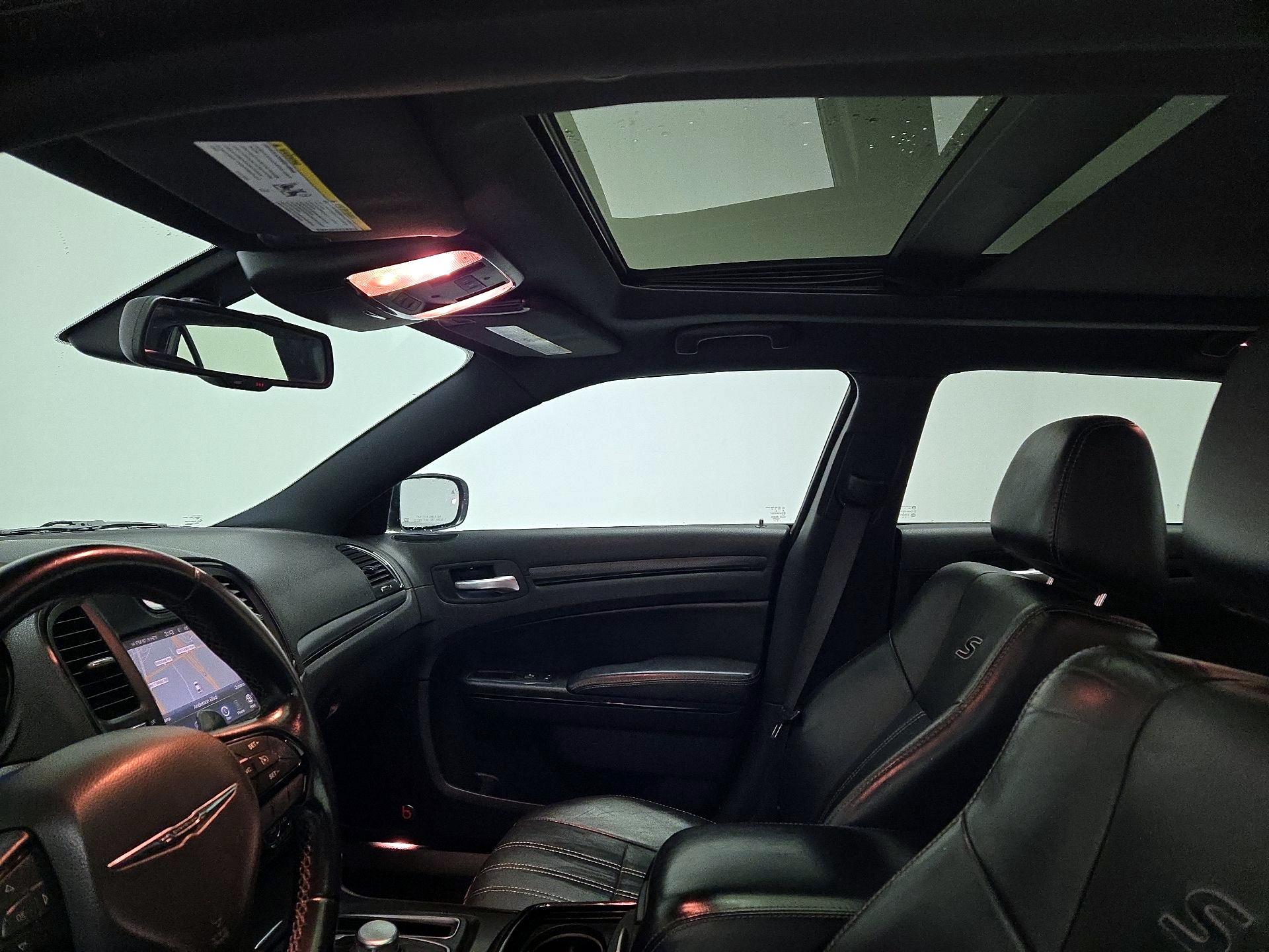 Thumbnail: 2015 Chrysler 300 - 19