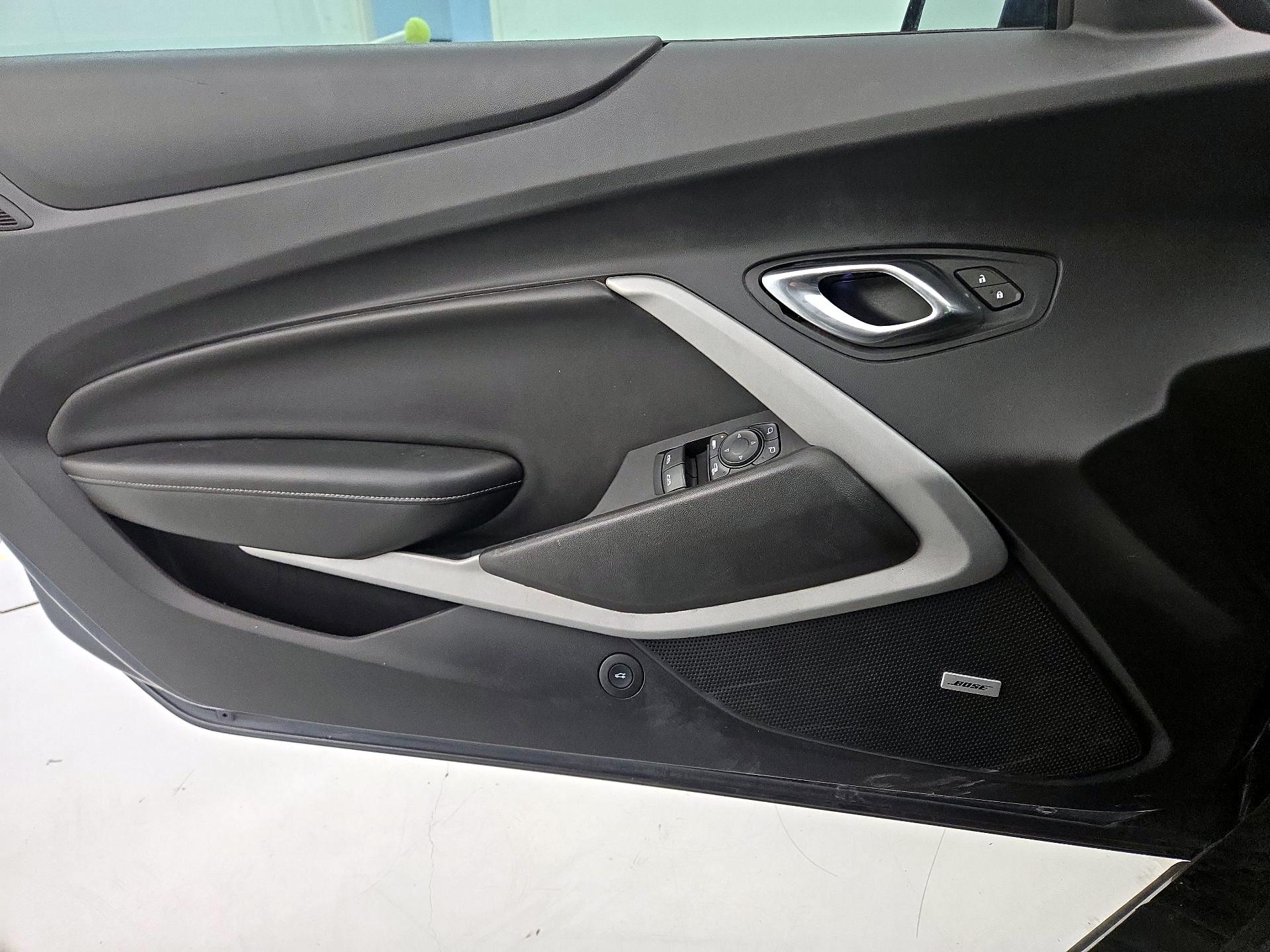 Thumbnail: 2020 Chevrolet Camaro - 12