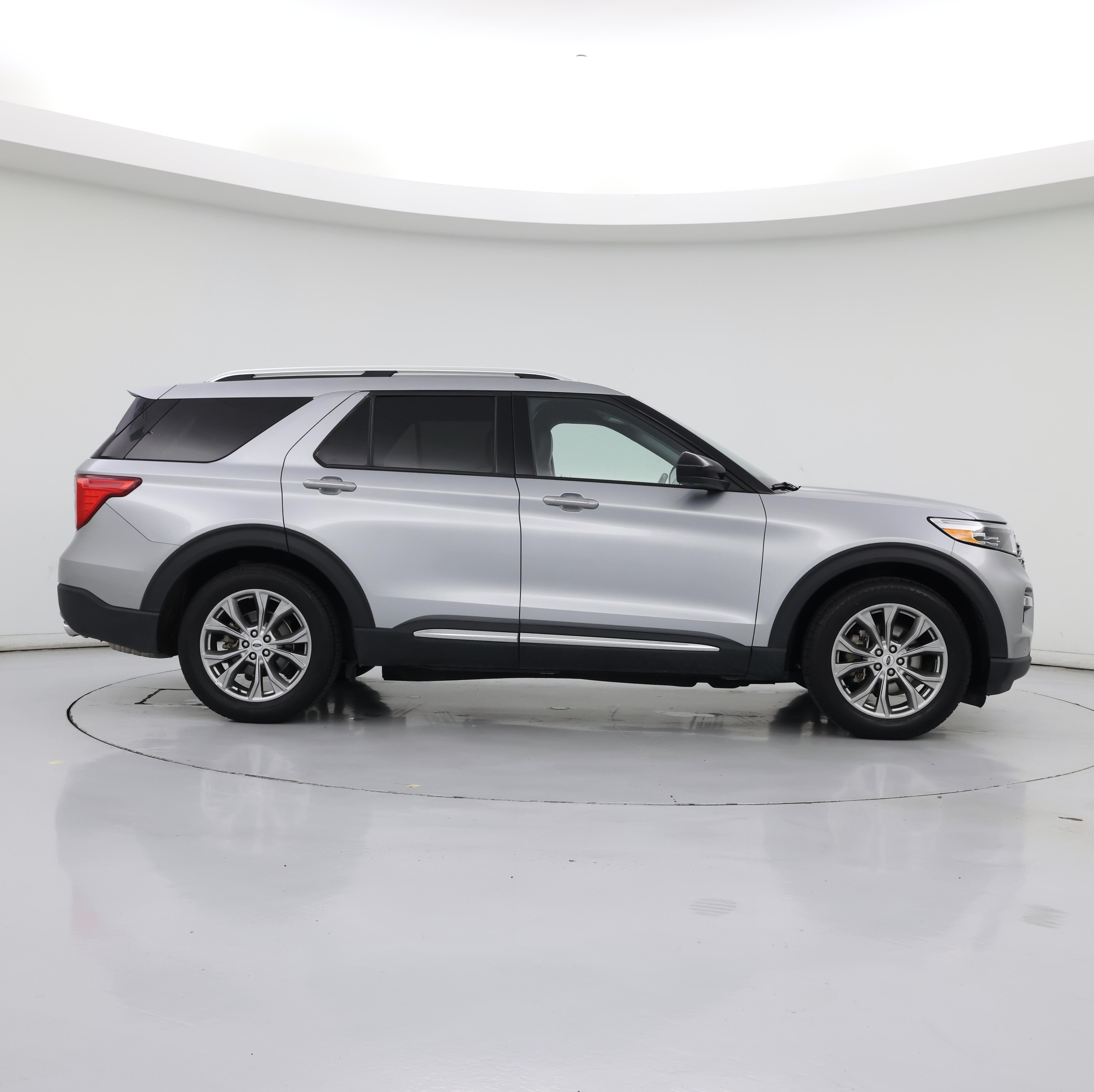 Thumbnail: 2023 Ford Explorer - 7