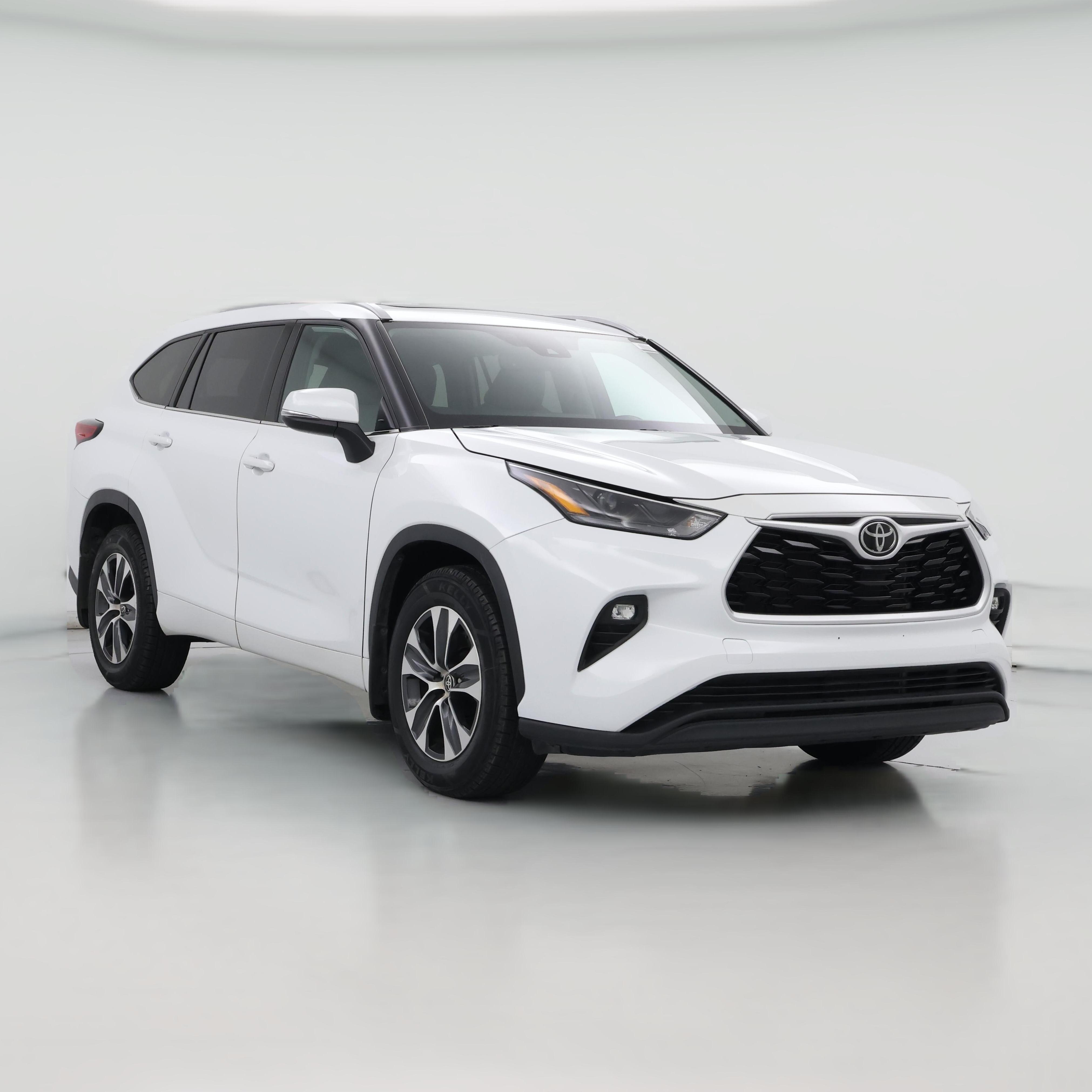 Thumbnail: 2022 Toyota Highlander - 1