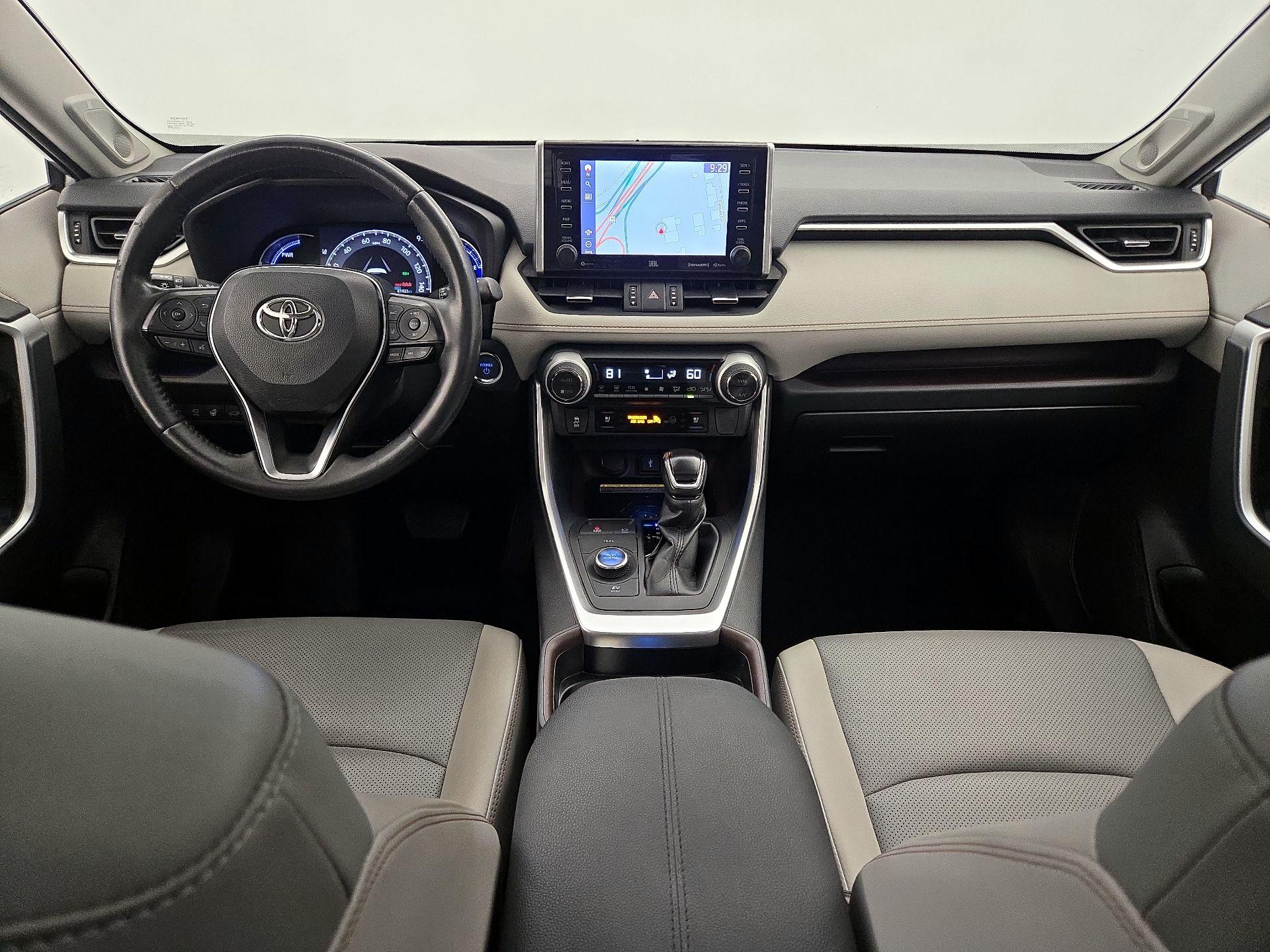 Thumbnail: 2020 Toyota RAV4 - 9