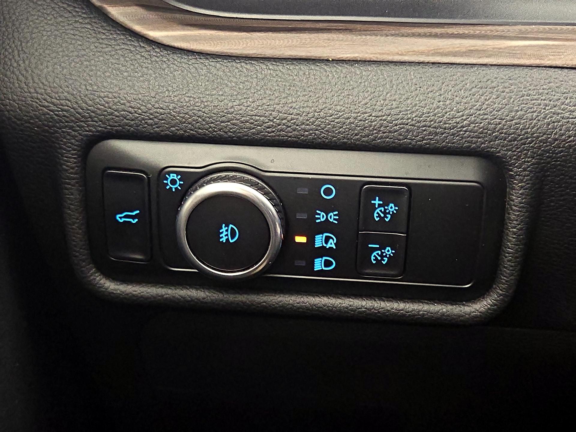 Thumbnail: 2023 Ford Explorer - 13