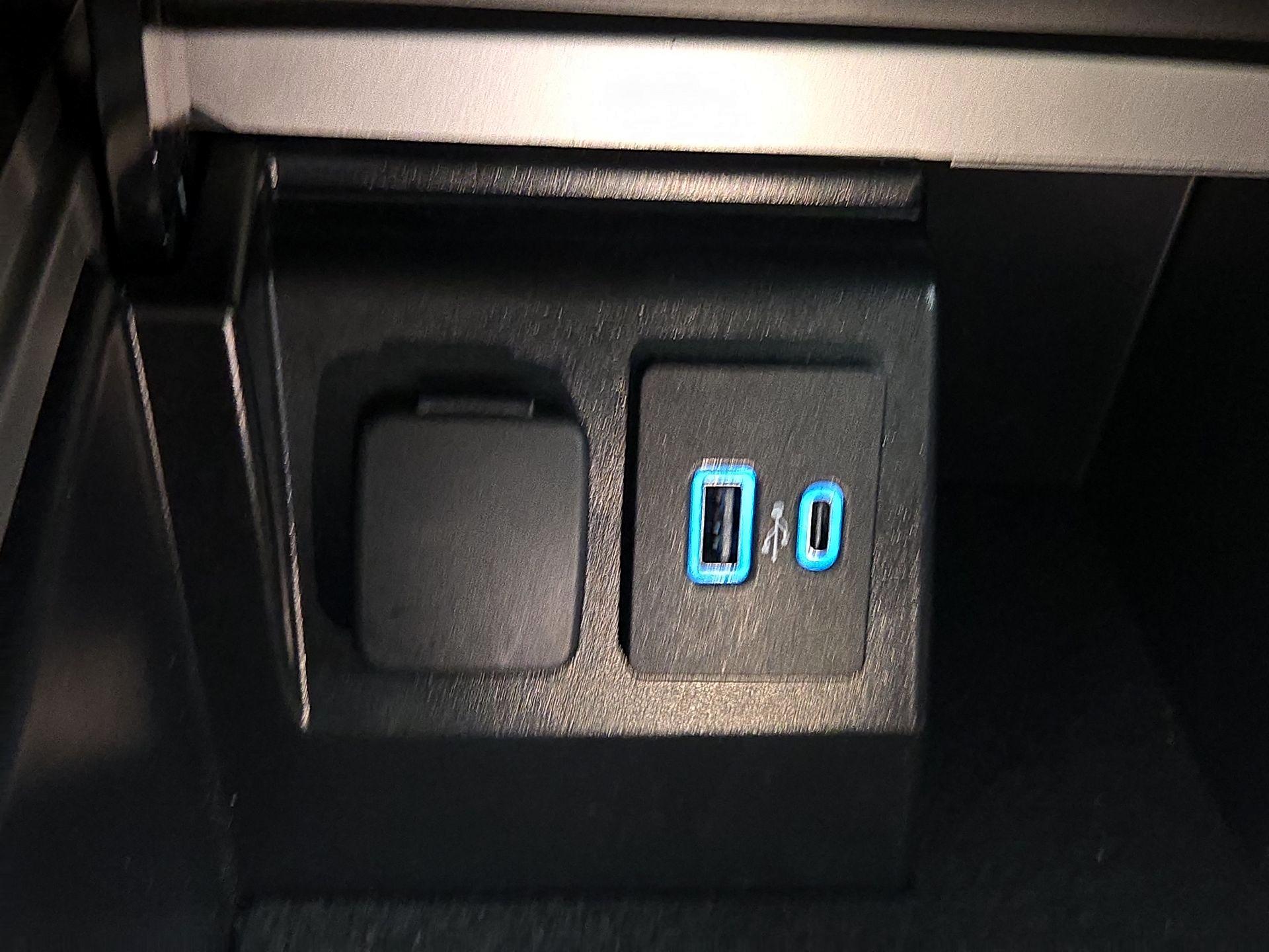 Thumbnail: 2023 Ford Explorer - 19