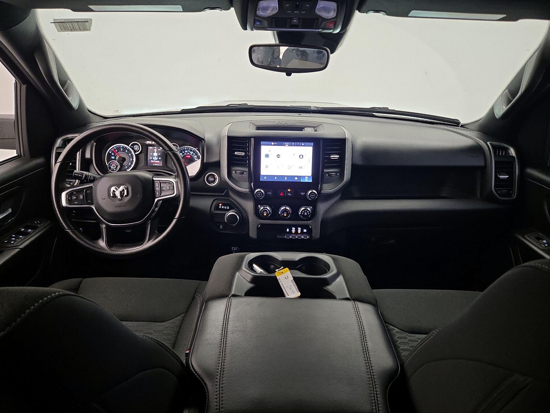 Thumbnail: 2025 RAM 1500 - 9