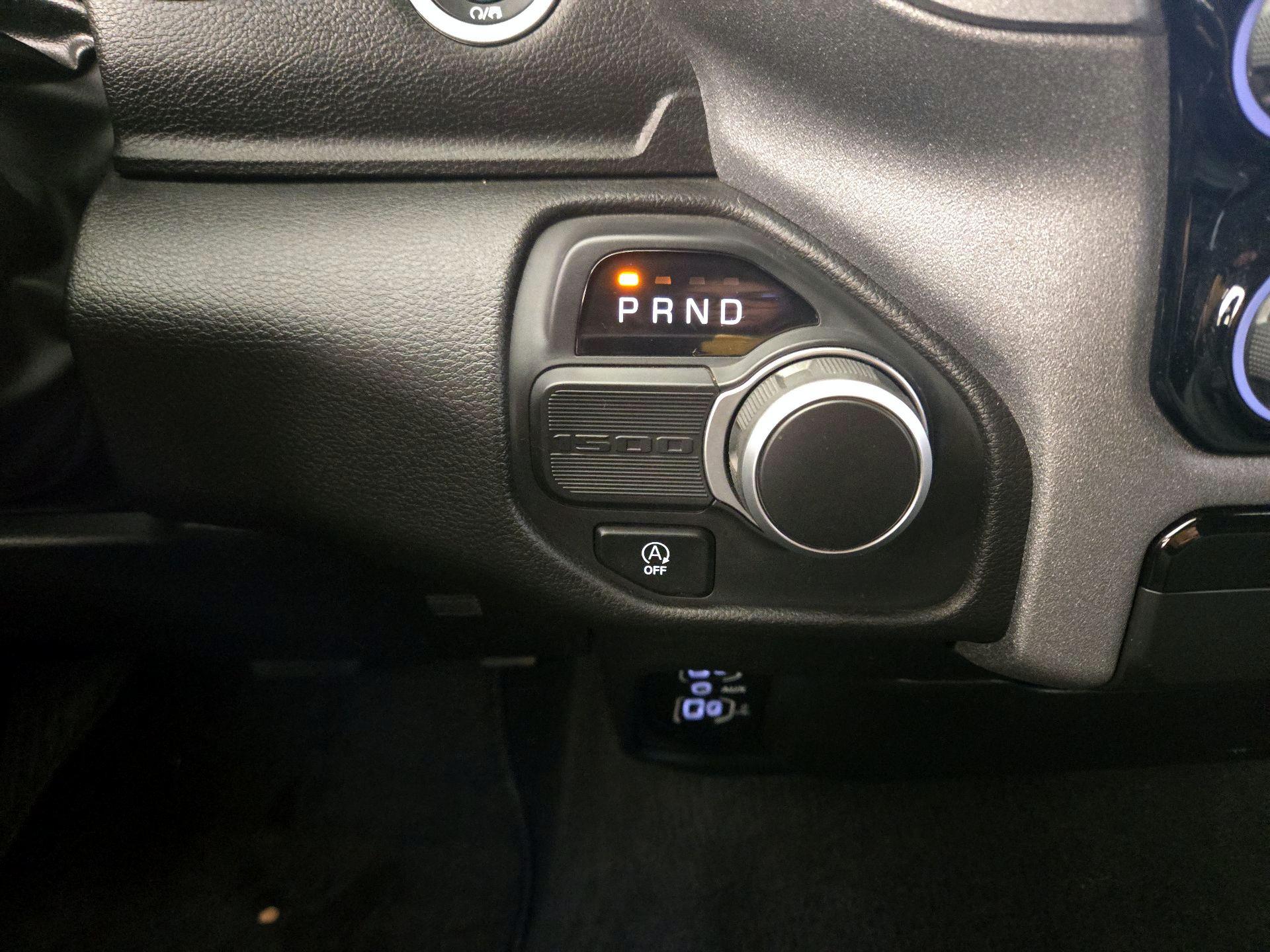 Thumbnail: 2025 RAM 1500 - 17