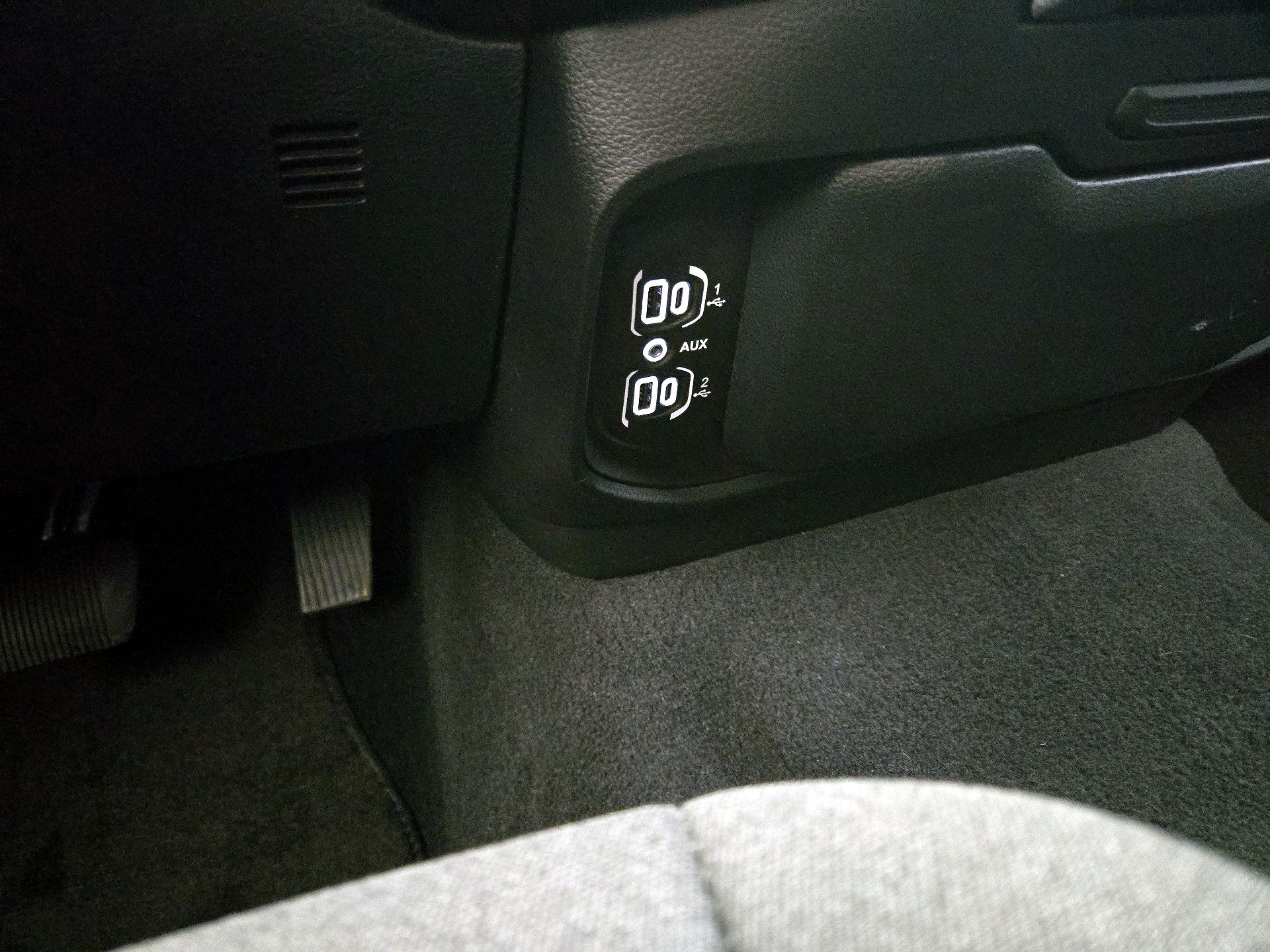 Thumbnail: 2025 RAM 1500 - 18