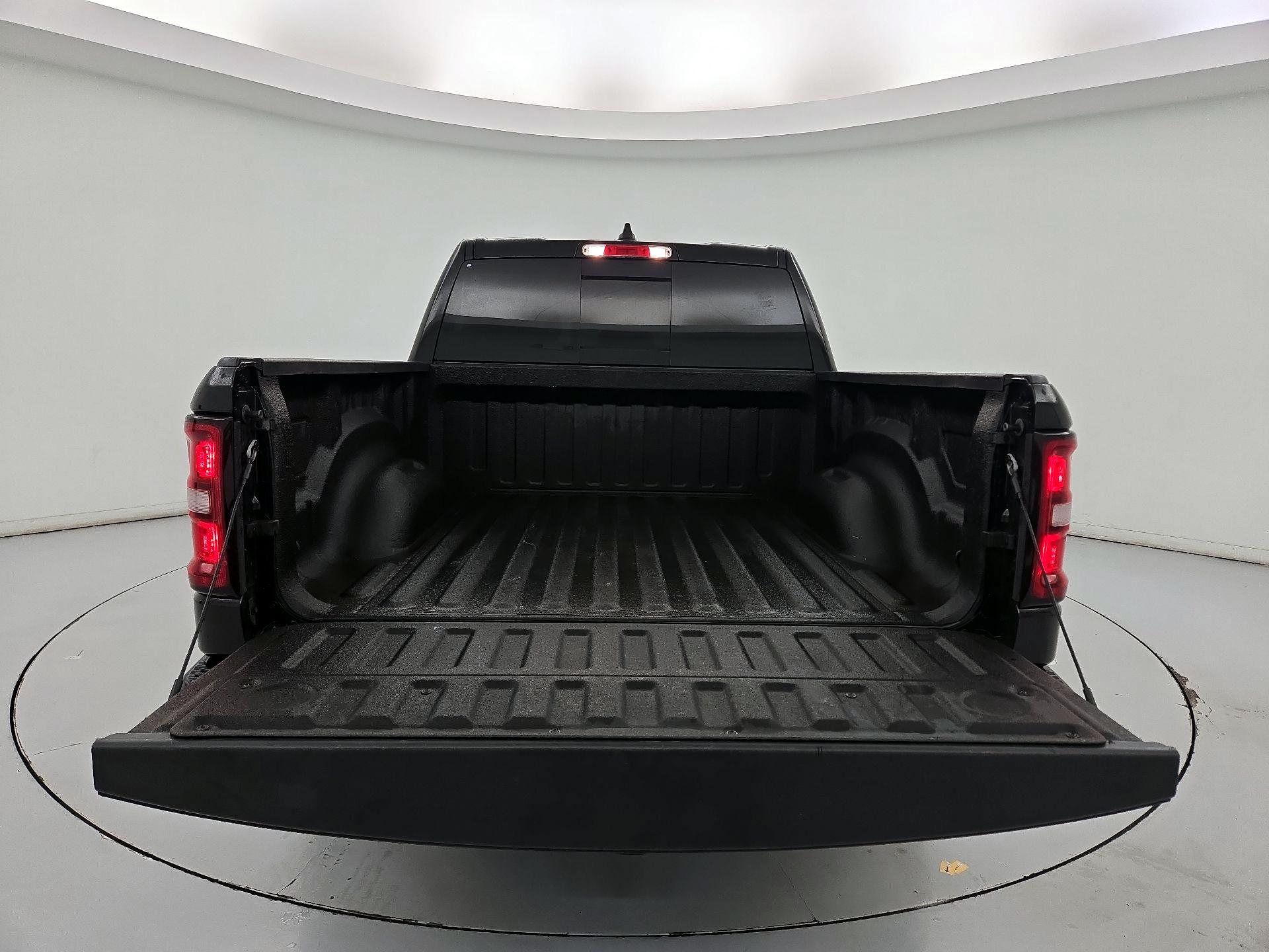 Thumbnail: 2025 RAM 1500 - 20