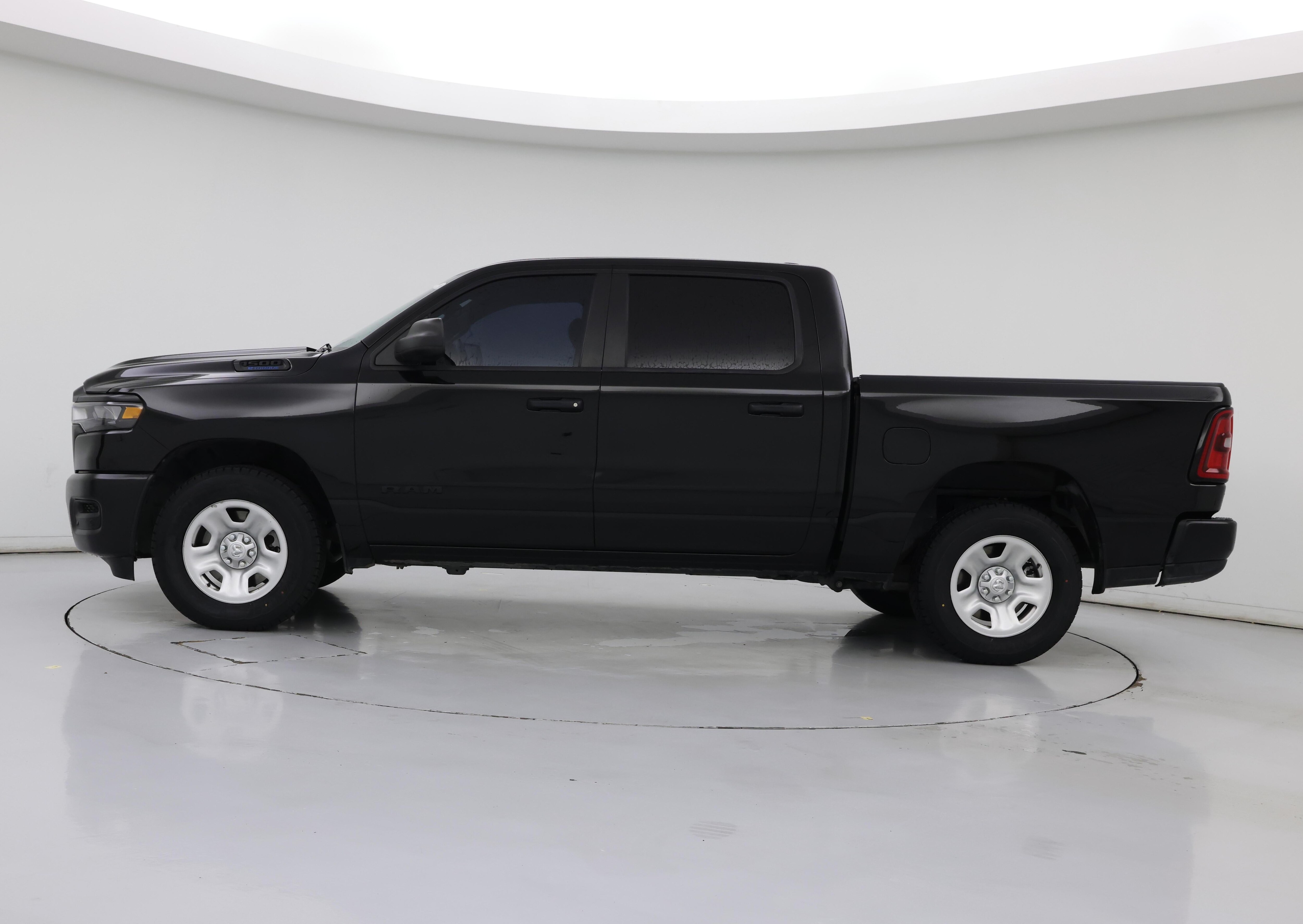 Thumbnail: 2025 RAM 1500 - 3
