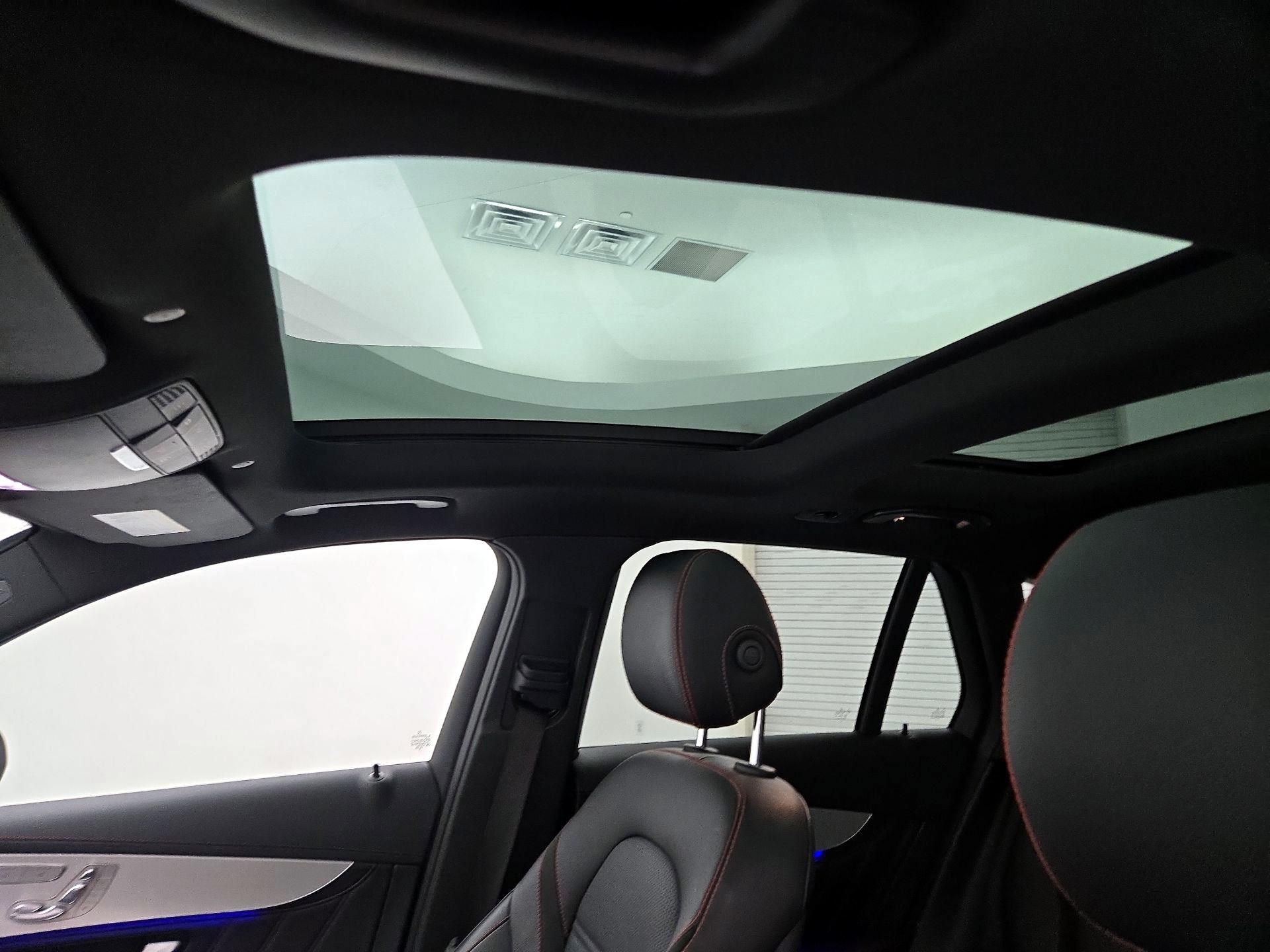 Thumbnail: 2021 Mercedes-Benz GLC - 19