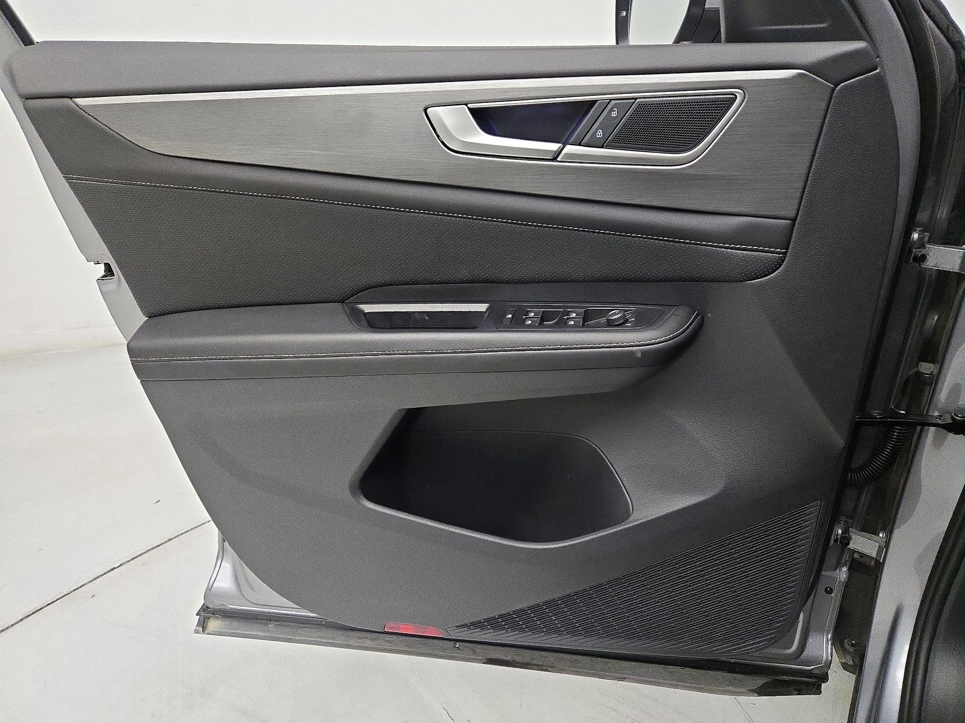 Thumbnail: 2025 Volkswagen Atlas - 12