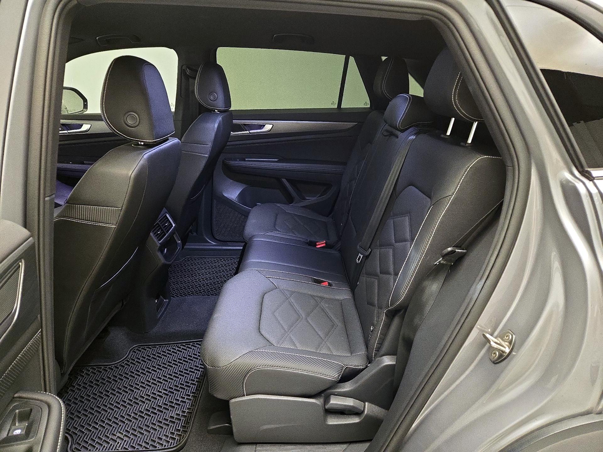 Thumbnail: 2025 Volkswagen Atlas - 19