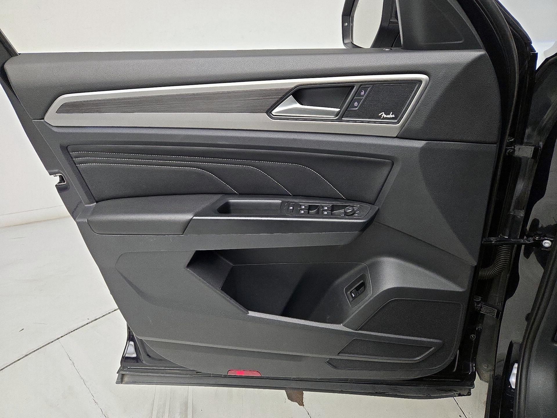 Thumbnail: 2021 Volkswagen Atlas - 12