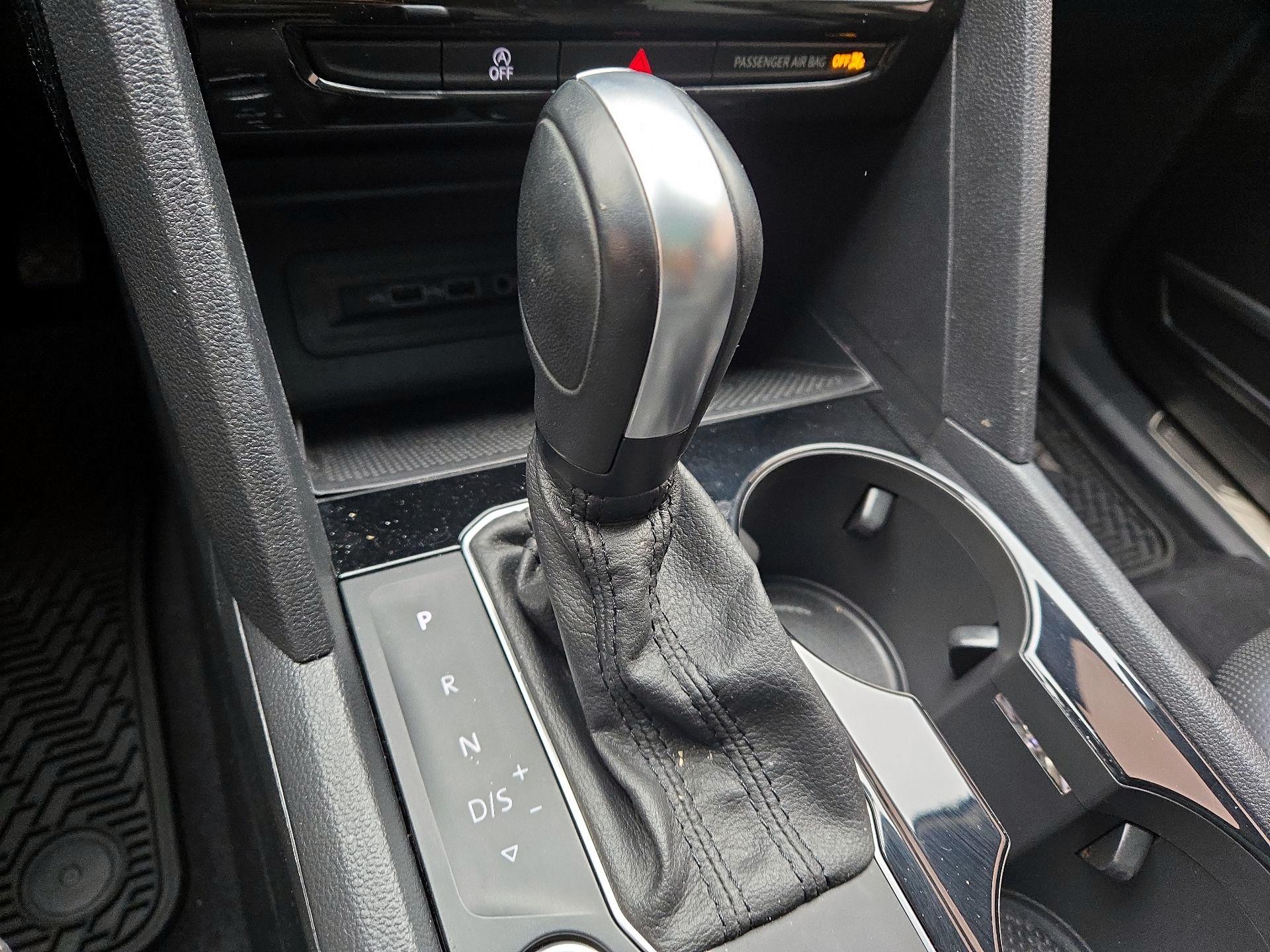 Thumbnail: 2021 Volkswagen Atlas - 17