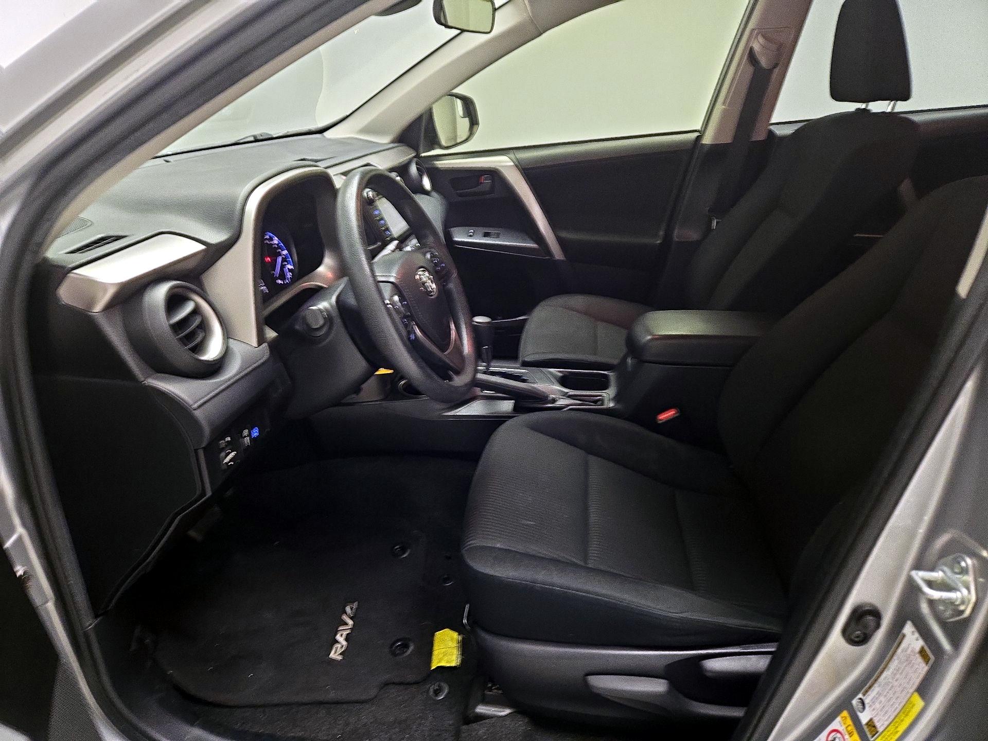 Thumbnail: 2018 Toyota RAV4 - 11