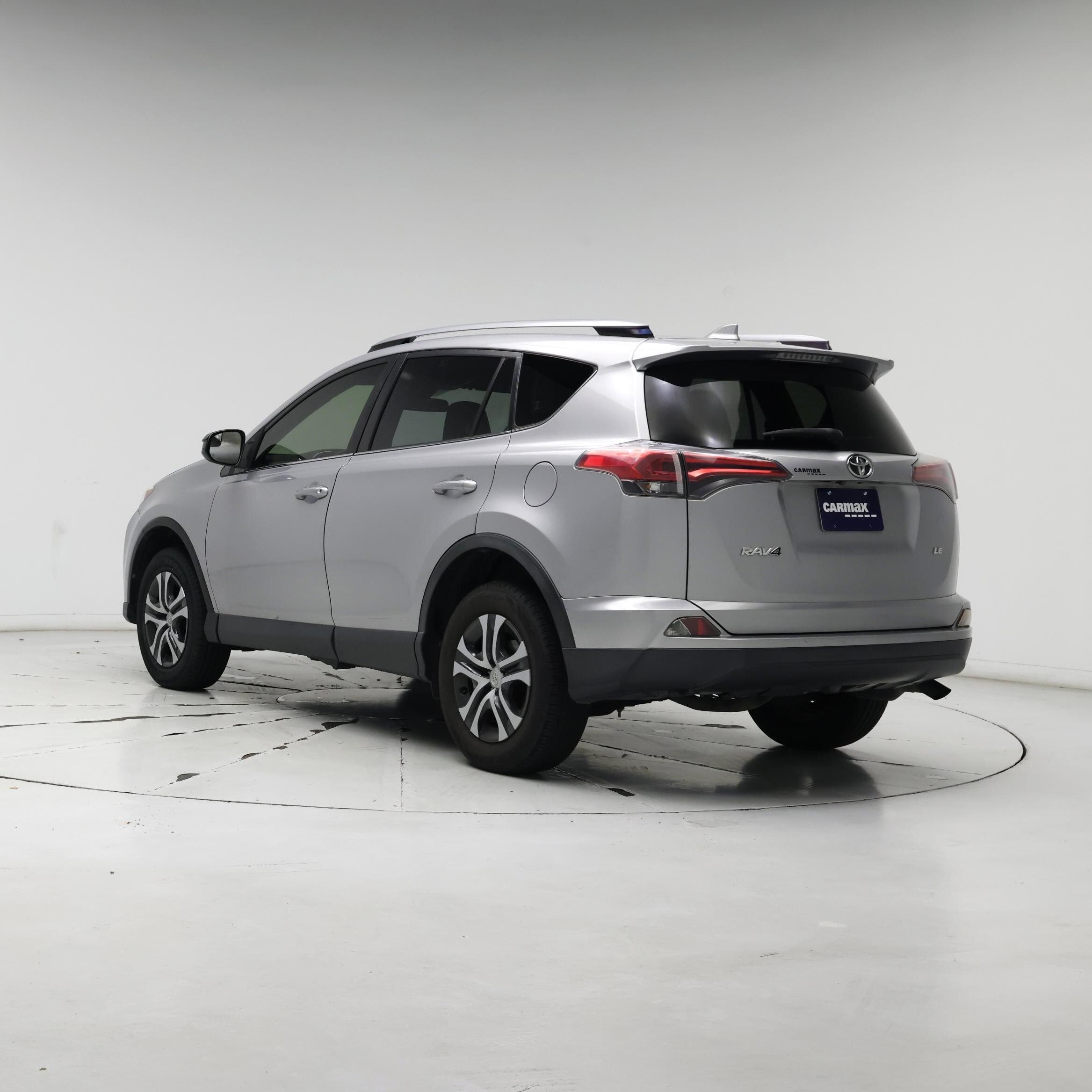 Thumbnail: 2018 Toyota RAV4 - 2