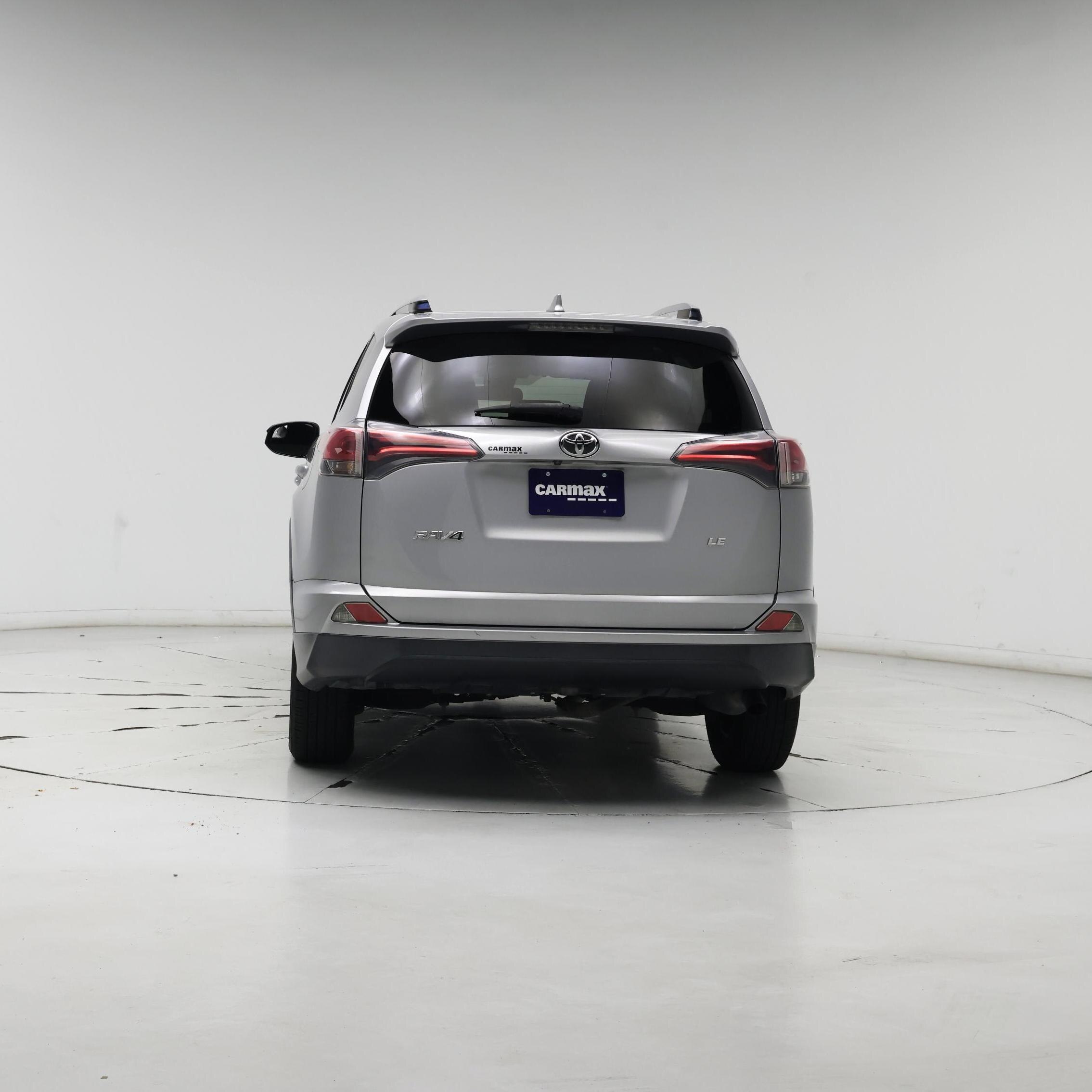 Thumbnail: 2018 Toyota RAV4 - 6