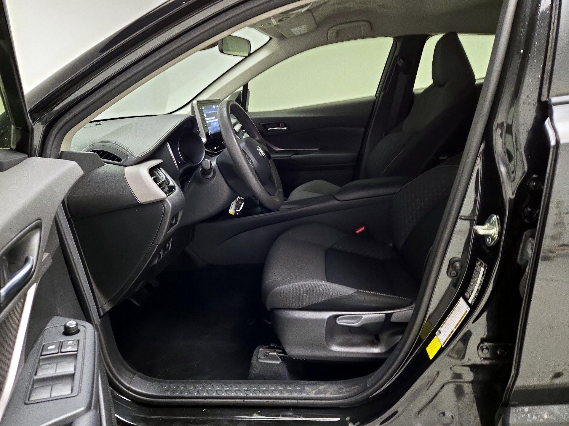 Thumbnail: 2021 Toyota C-HR - 11