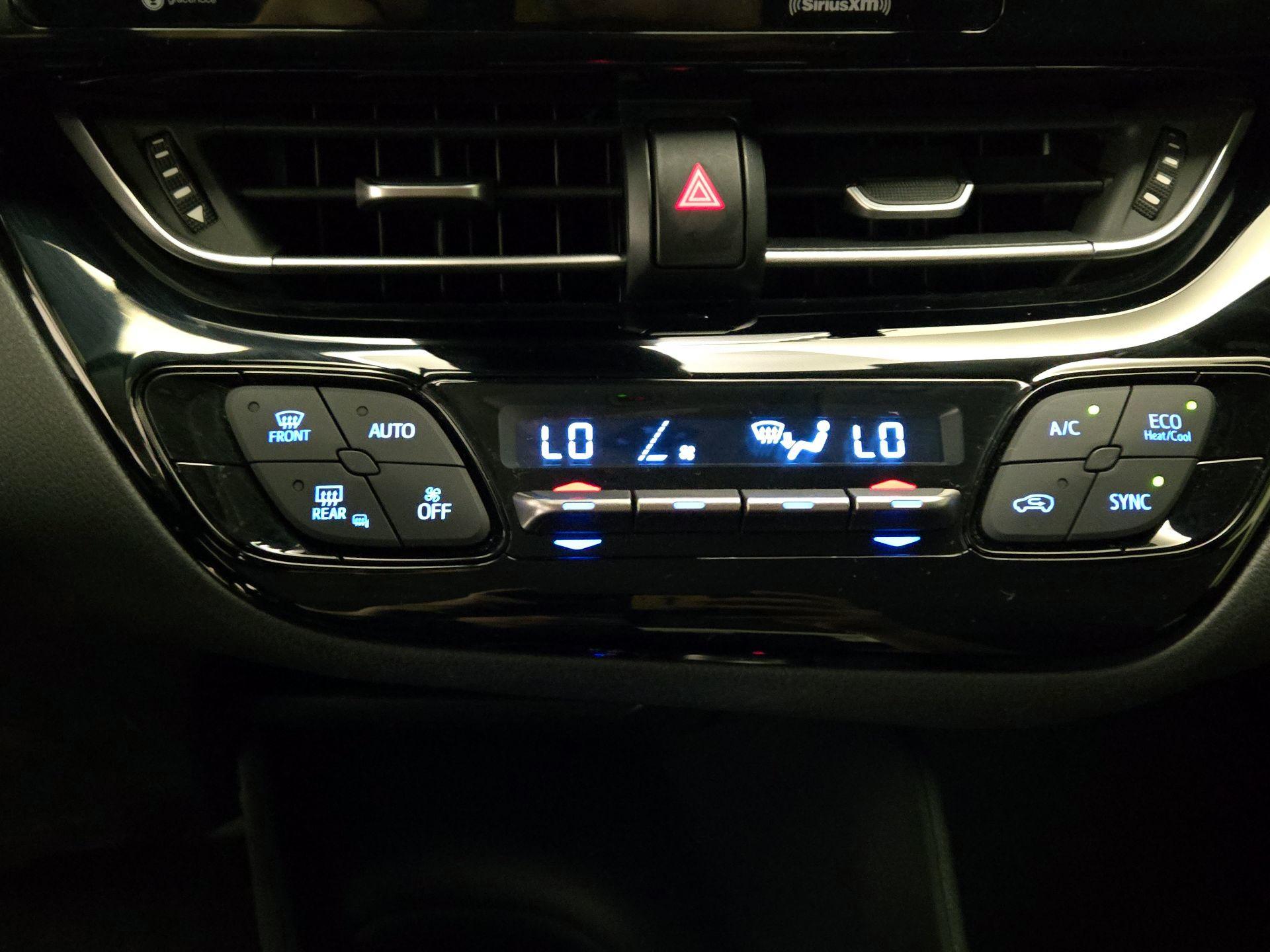 Thumbnail: 2021 Toyota C-HR - 16