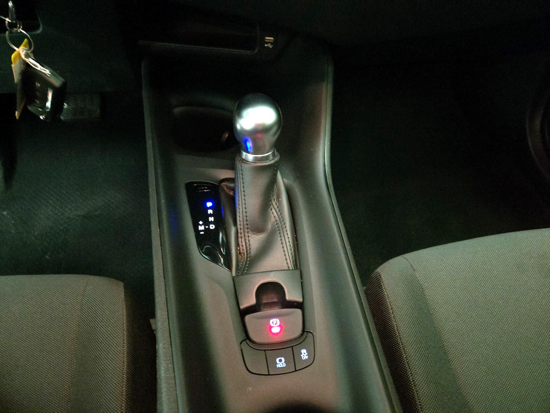 Thumbnail: 2021 Toyota C-HR - 17